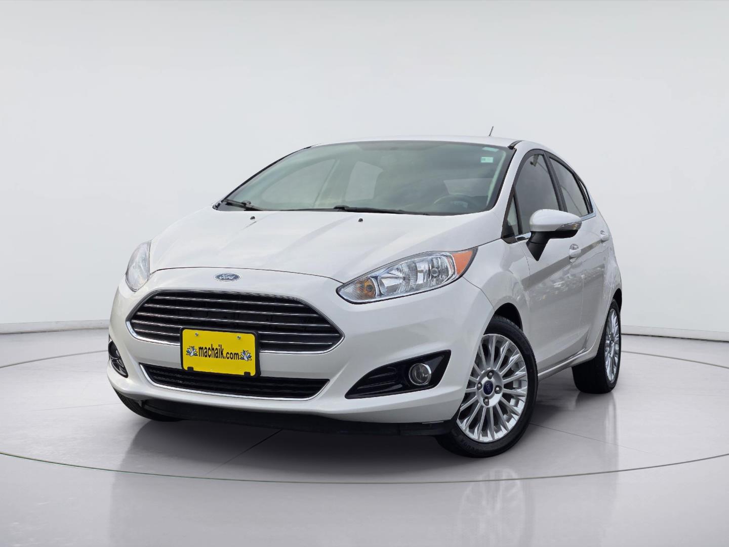 White Platinum Metallic Tri-Coat 2016 Ford Fiesta Hatchback Front-Wheel Drive 6-Speed Automatic