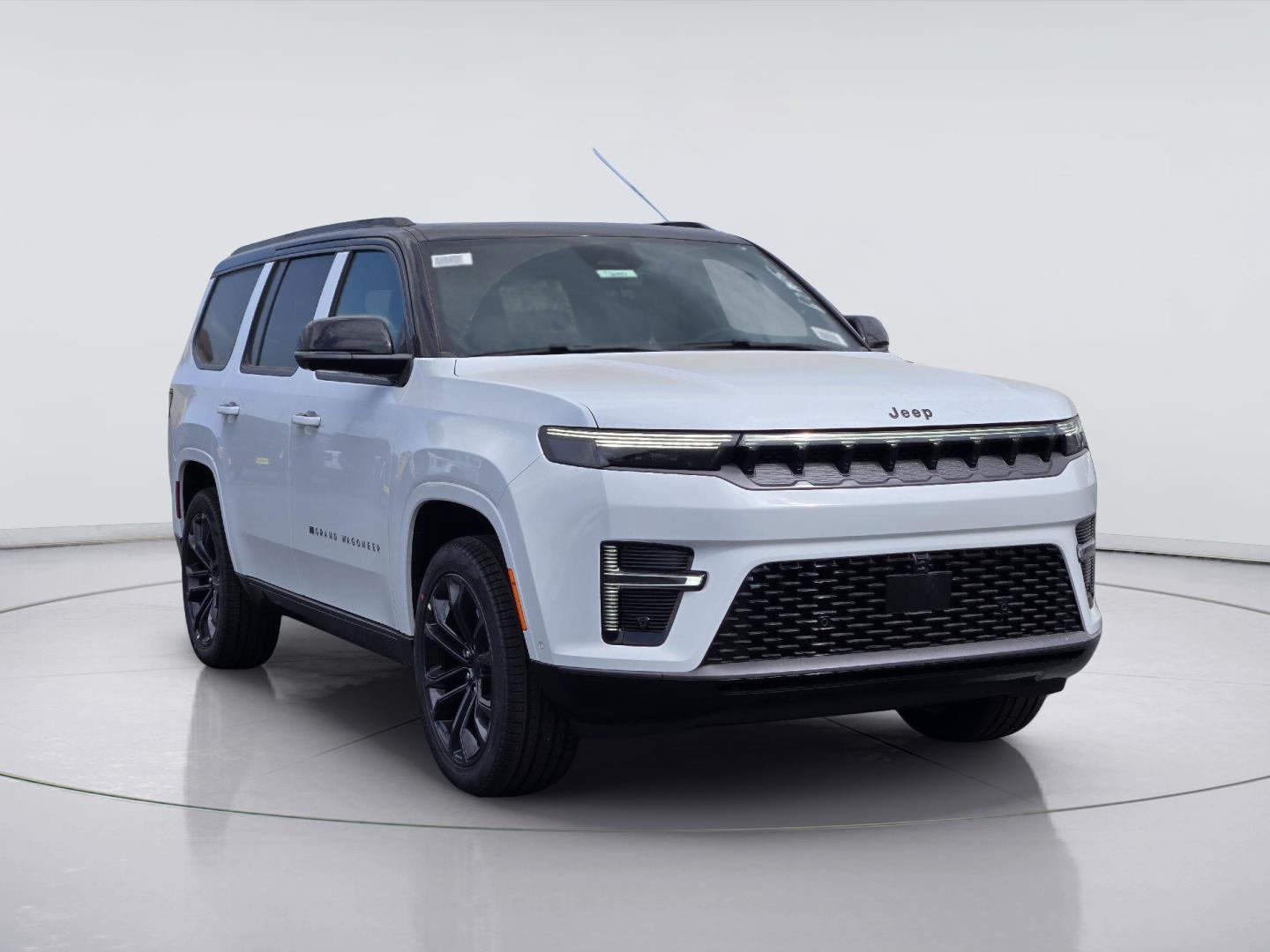 2026 Jeep Grand Wagoneer photo 2 of 15