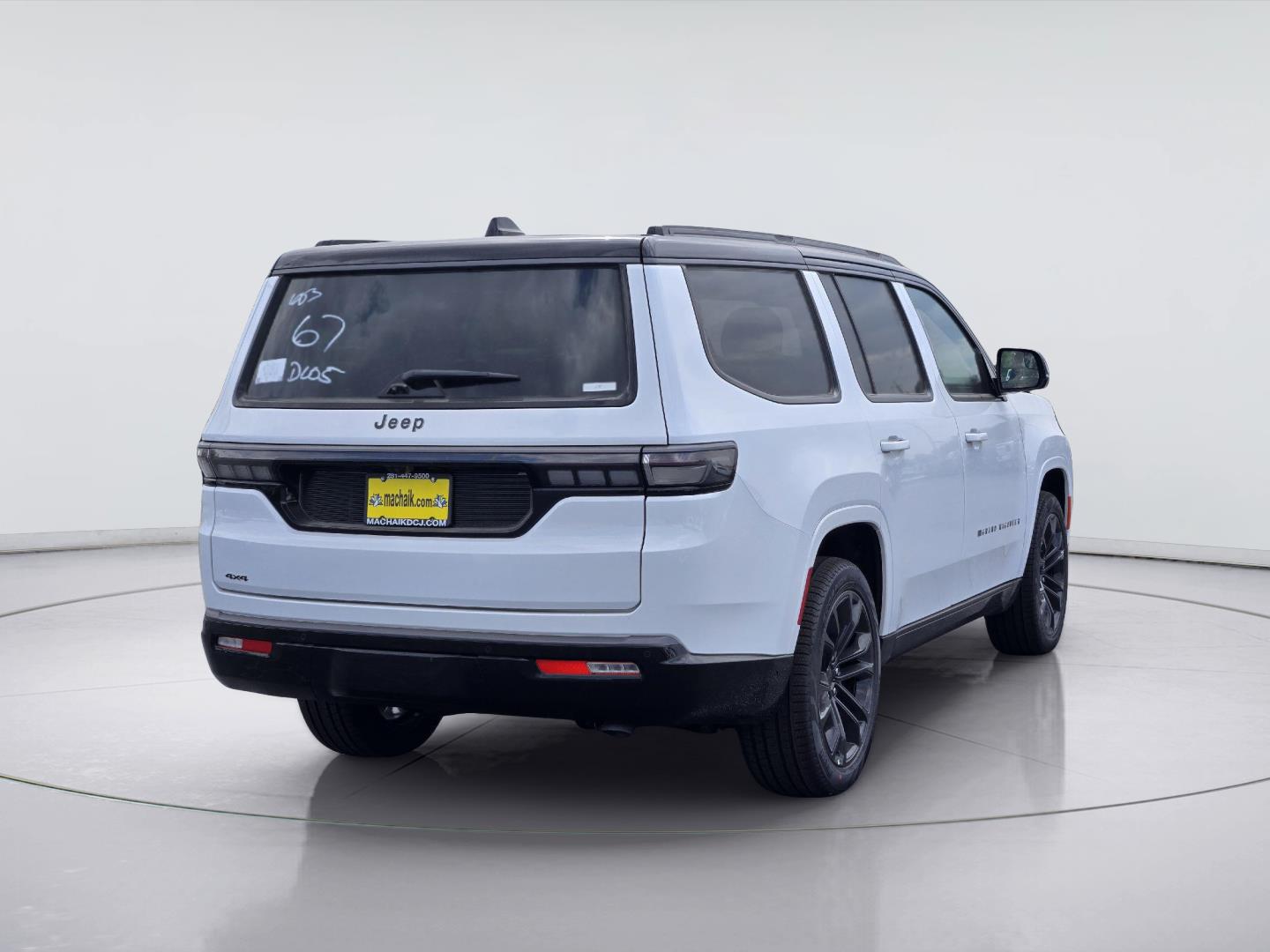 2026 Jeep Grand Wagoneer photo 3 of 15