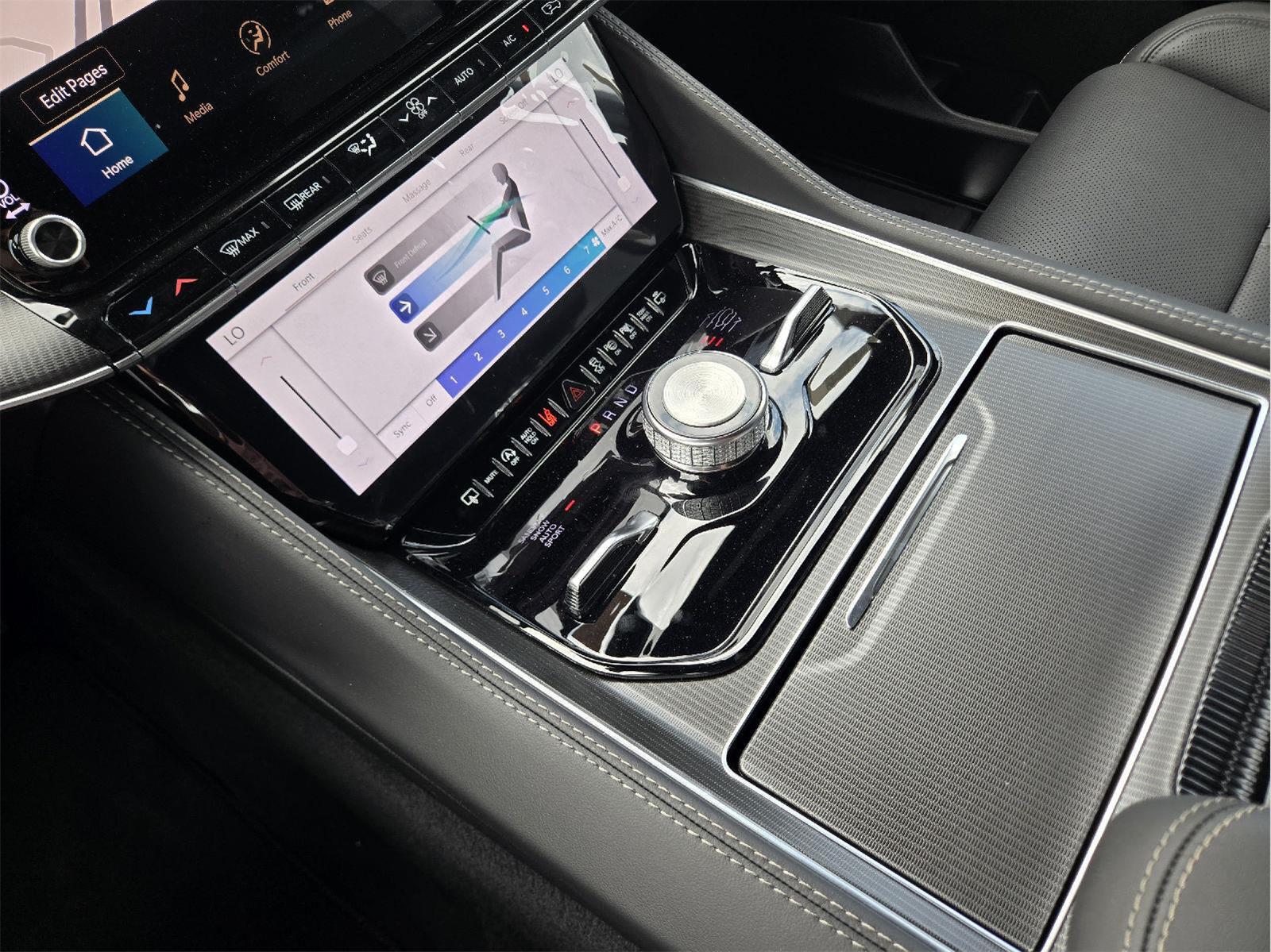 2026 Jeep Grand Wagoneer photo 13 of 15