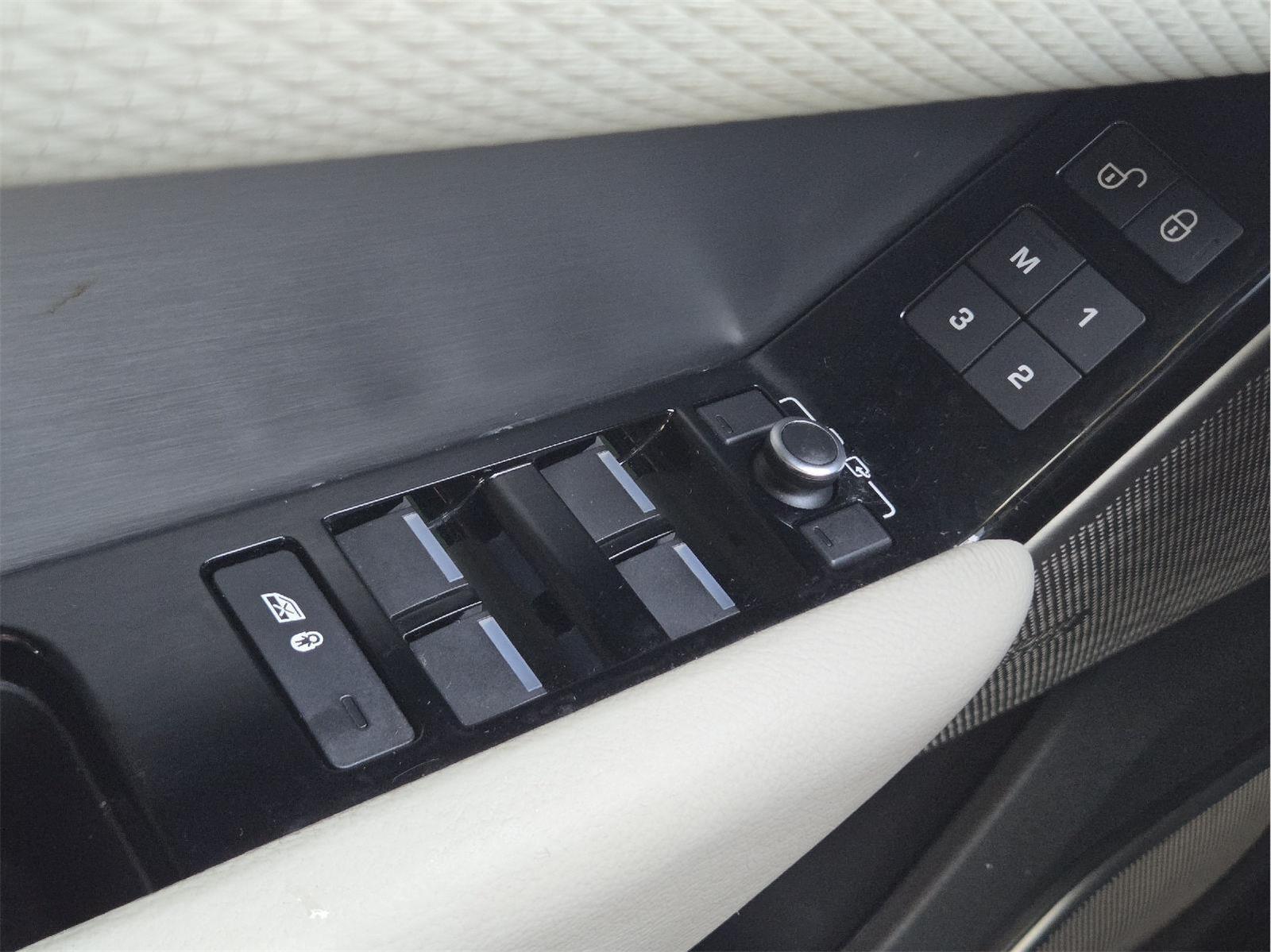2020 Land Rover Range Rover Velar R-Dynamic S at Sterling McCall Nissan