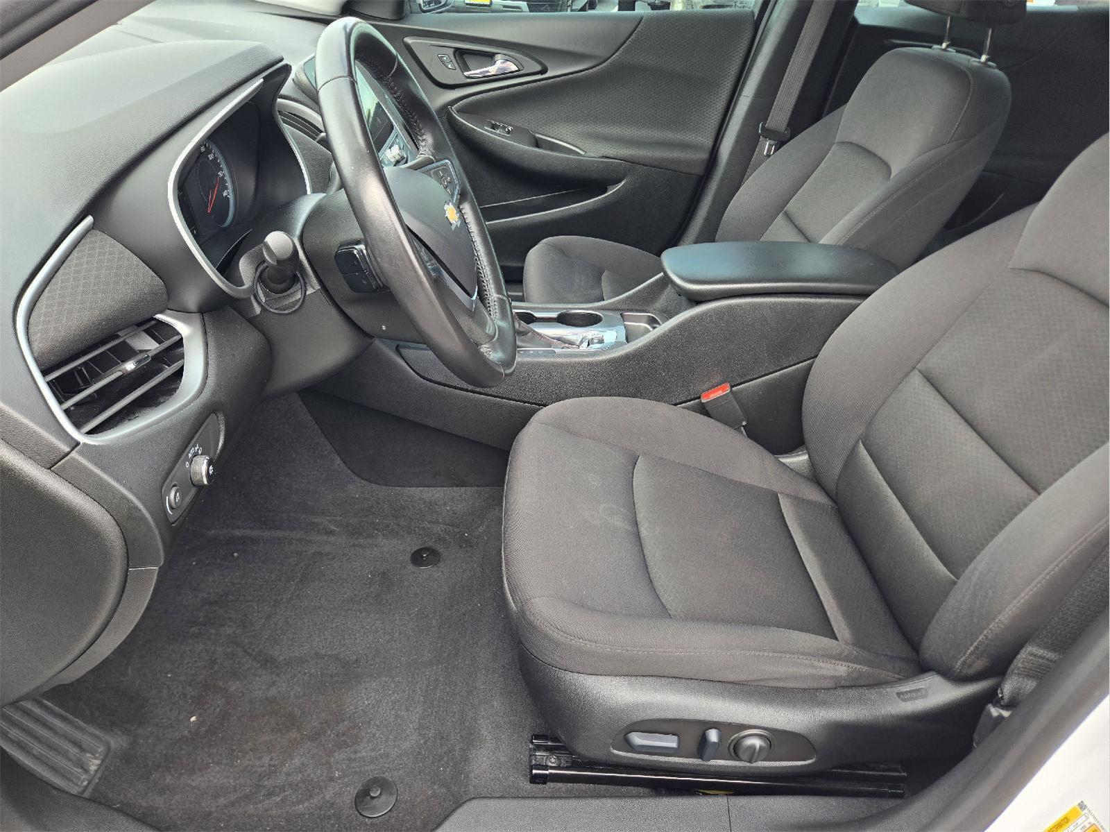 2022 Chevrolet Malibu RS at Robbins Nissan