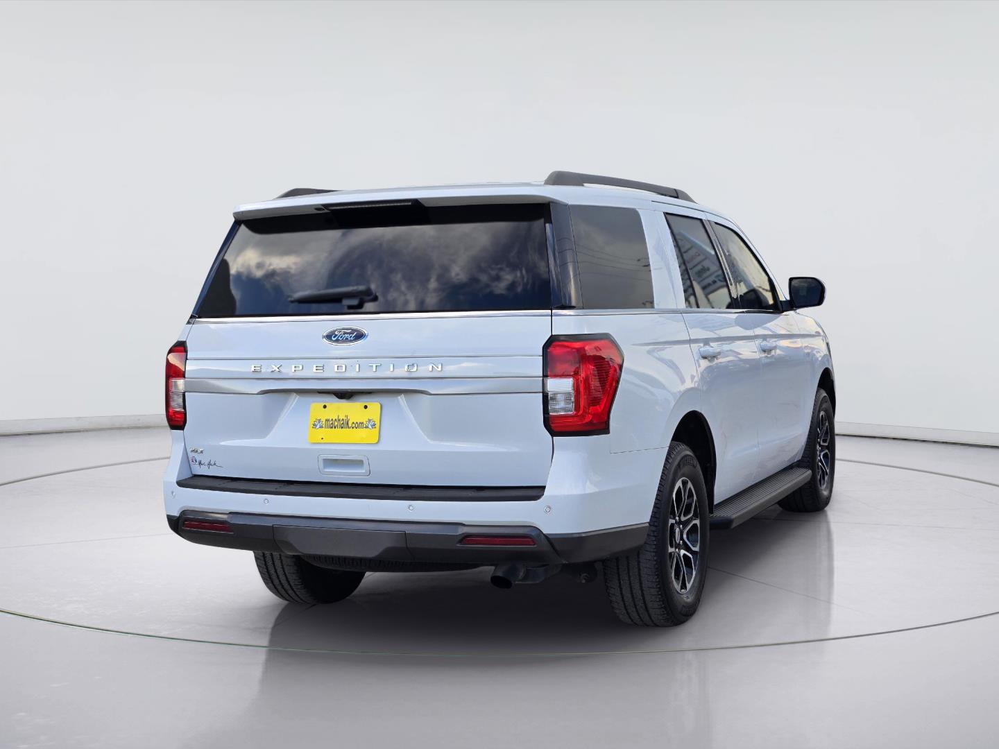 2022 Ford Expedition XLT at Friendly Ford Crosby