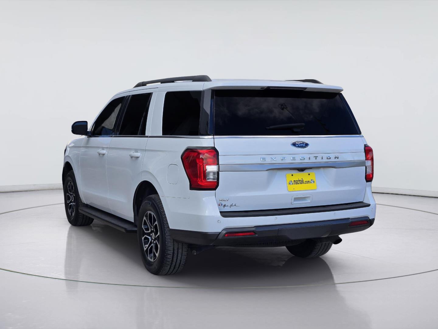 2022 Ford Expedition XLT at Friendly Ford Crosby