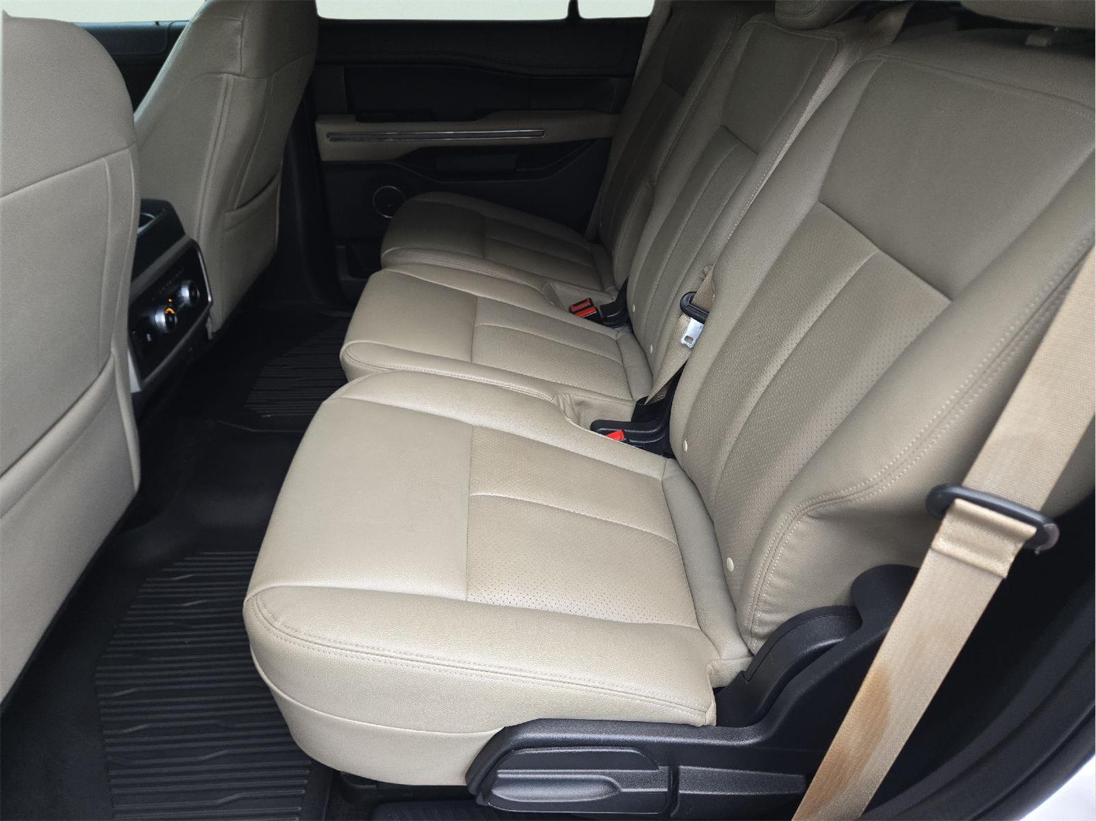 2022 Ford Expedition XLT at Friendly Ford Crosby