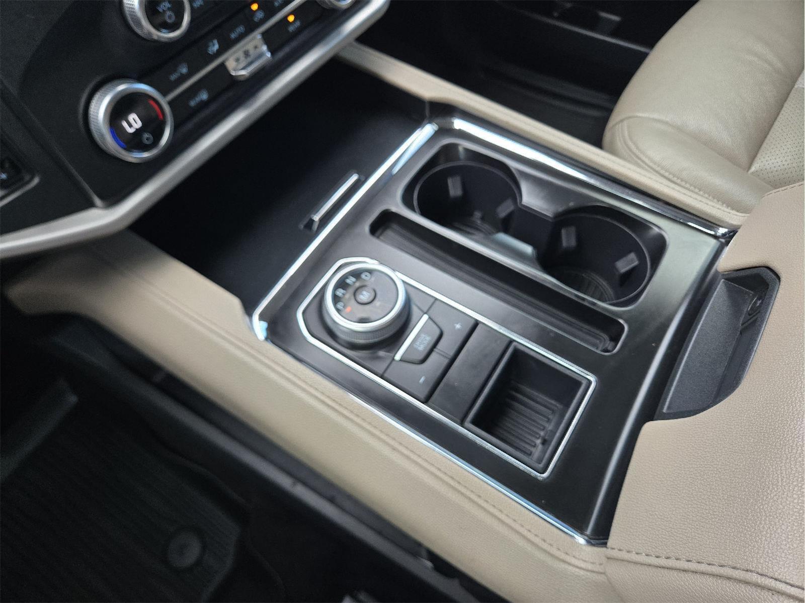 2022 Ford Expedition XLT at Friendly Ford Crosby