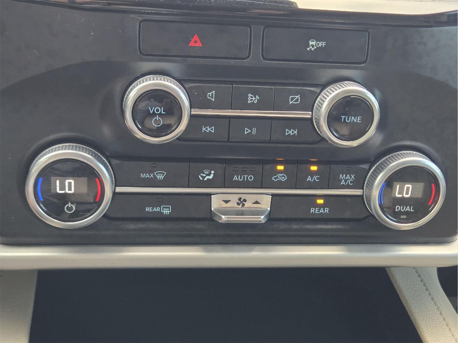 2022 Ford Expedition XLT at Friendly Ford Crosby