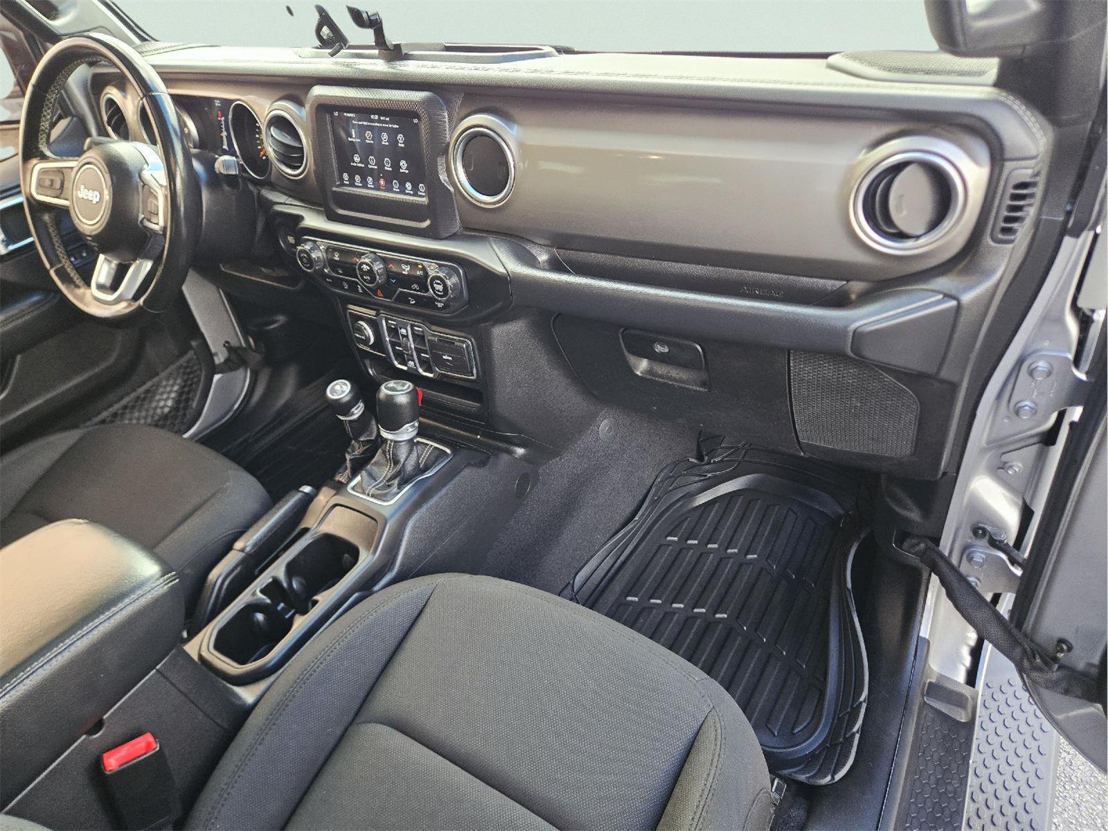 2020 Jeep Wrangler Unlimited photo 12 of 35