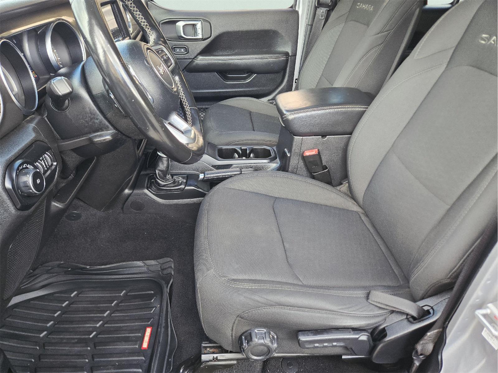 2020 Jeep Wrangler Unlimited photo 13 of 35