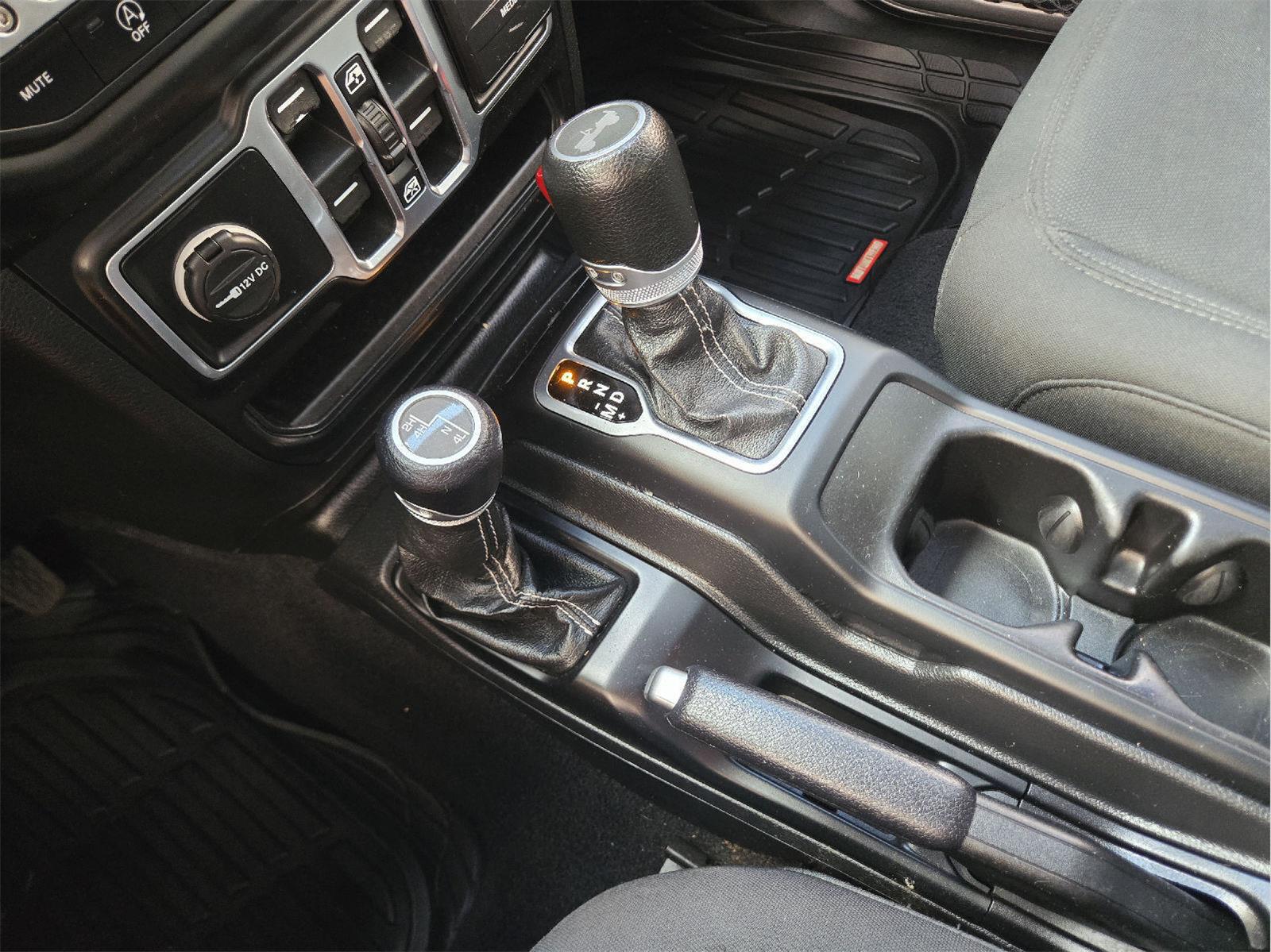 2020 Jeep Wrangler Unlimited photo 29 of 35