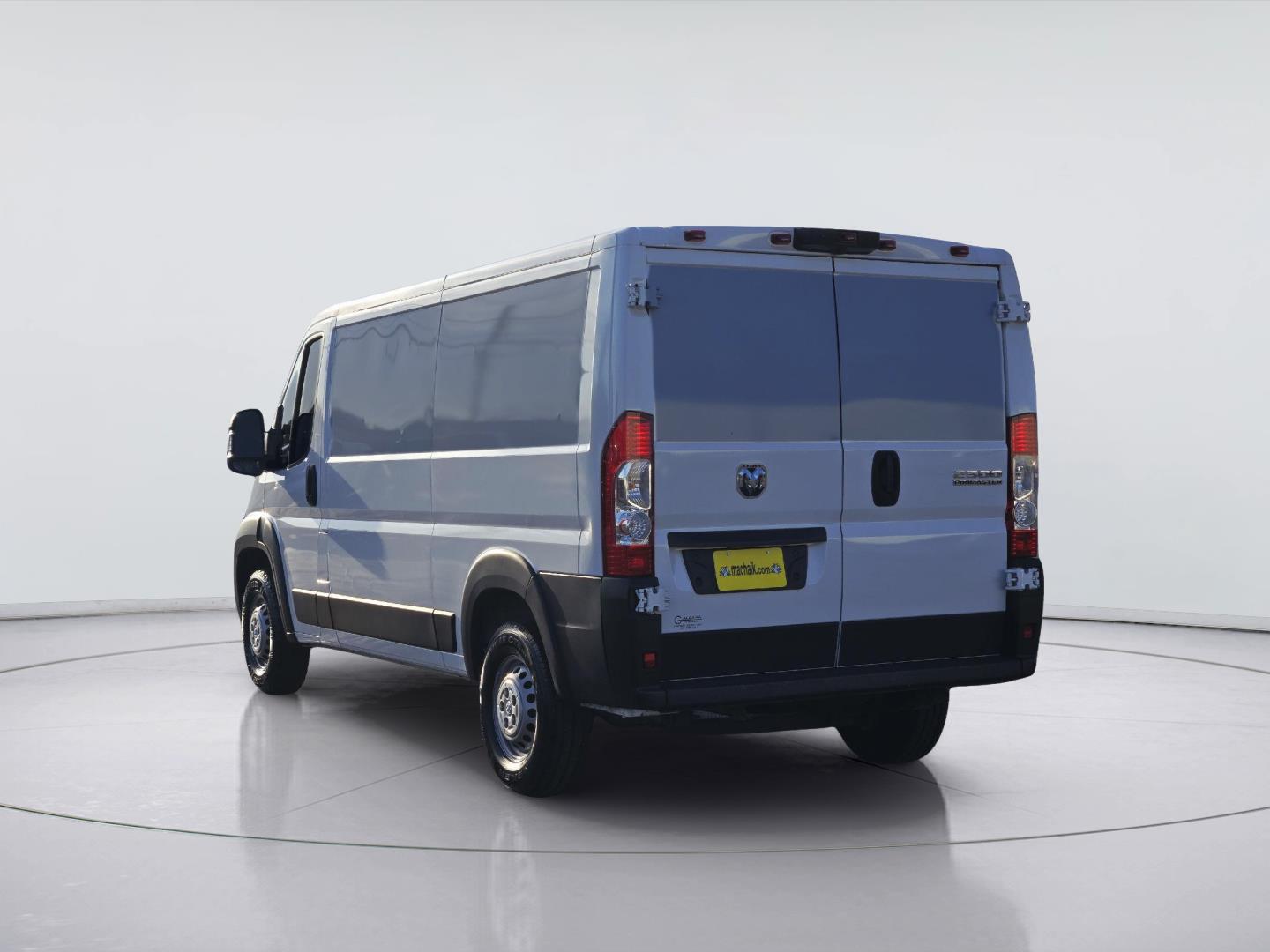 2025 Ram ProMaster Cargo Van photo 6 of 35