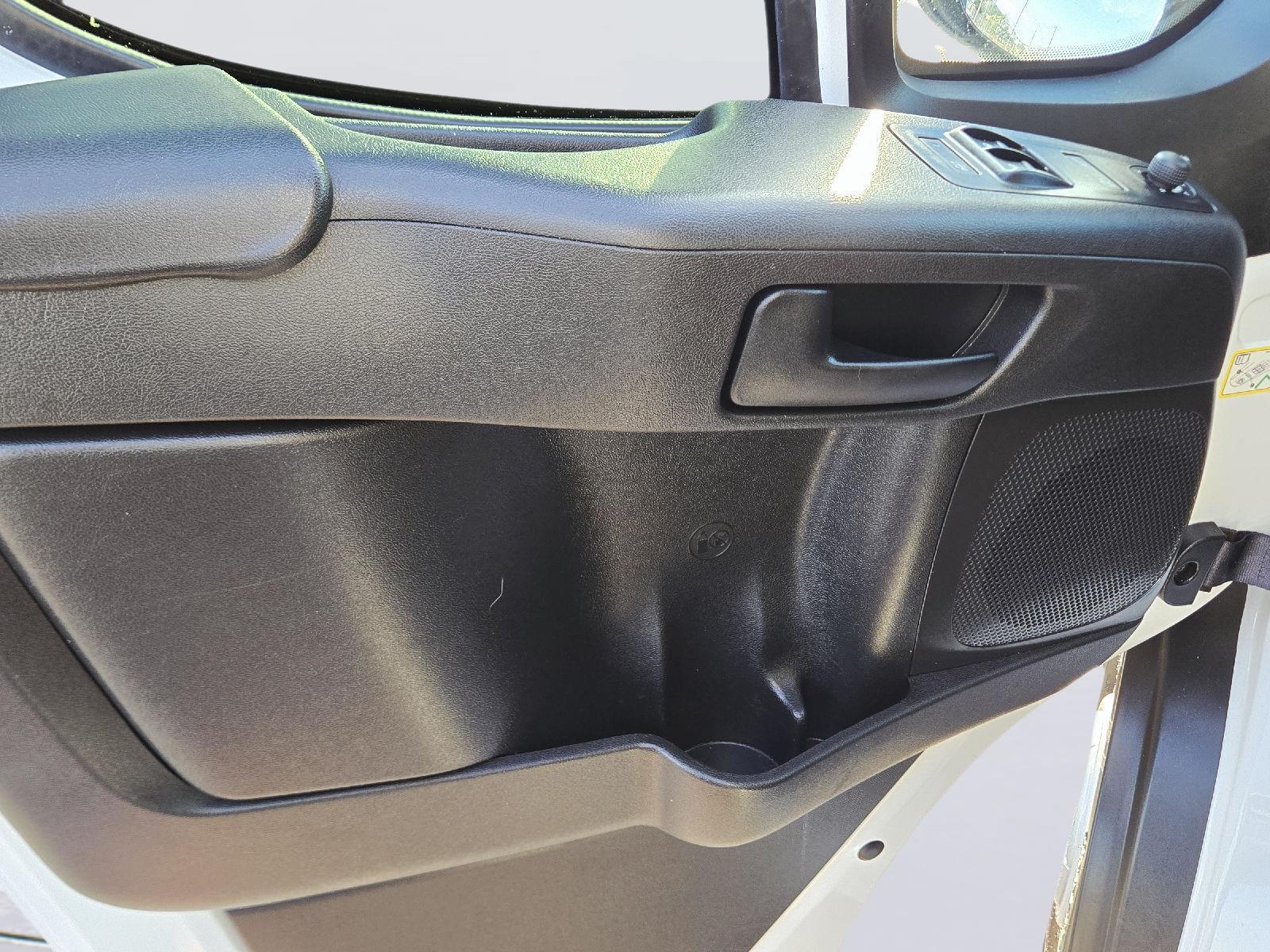 2025 Ram ProMaster Cargo Van photo 16 of 35