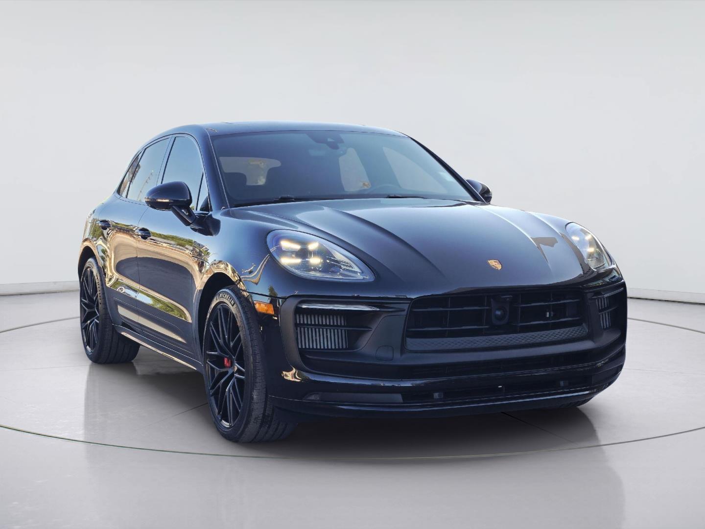 2023 Porsche Macan GTS - 2