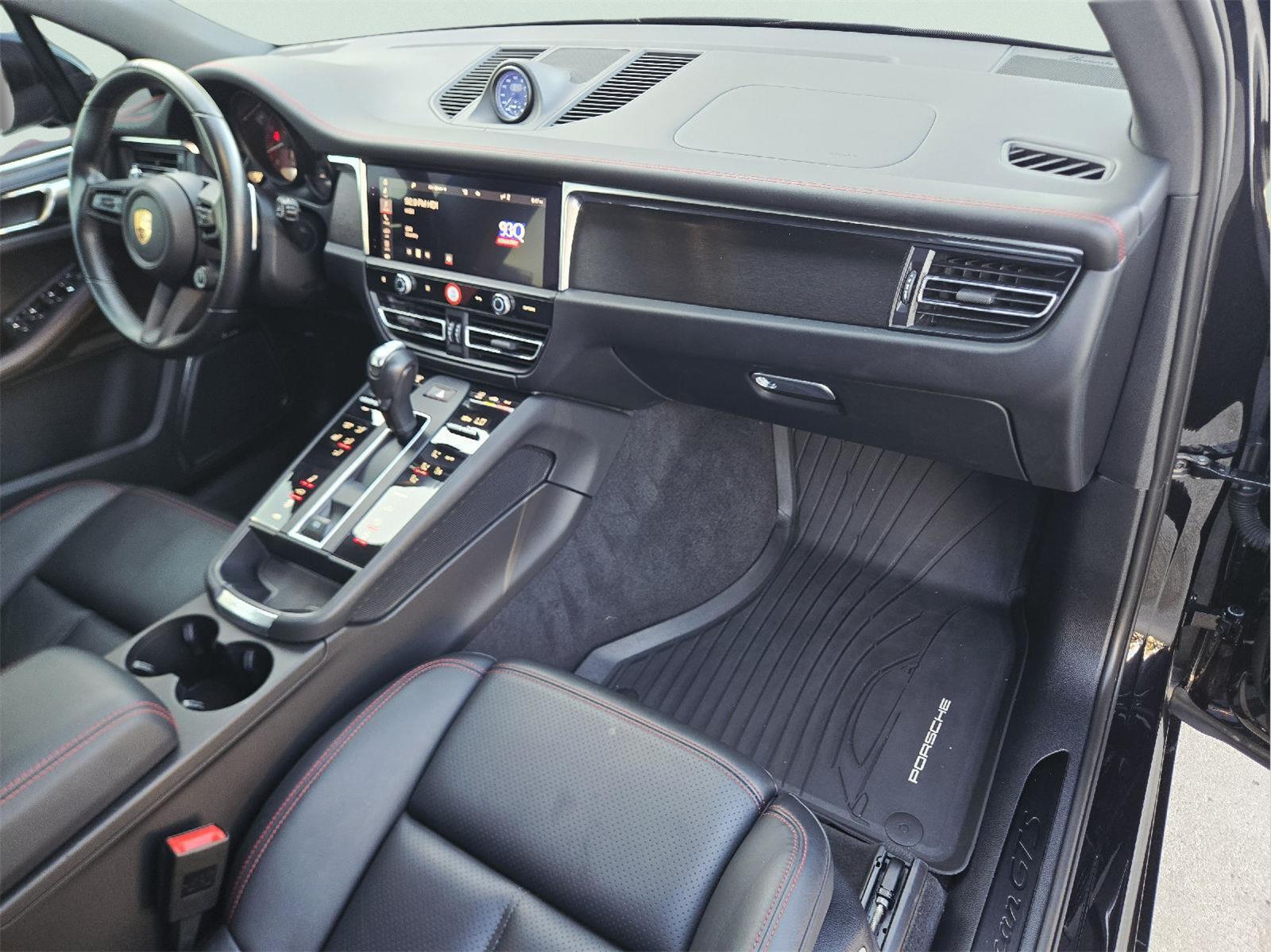 2023 Porsche Macan GTS - 10
