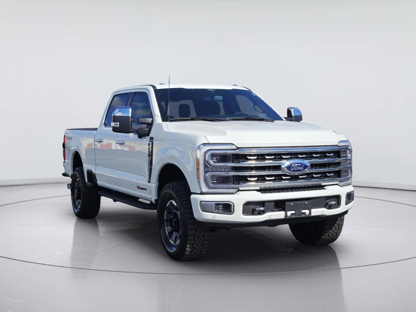 2024 Ford Super Duty F-250 photo 3 of 36