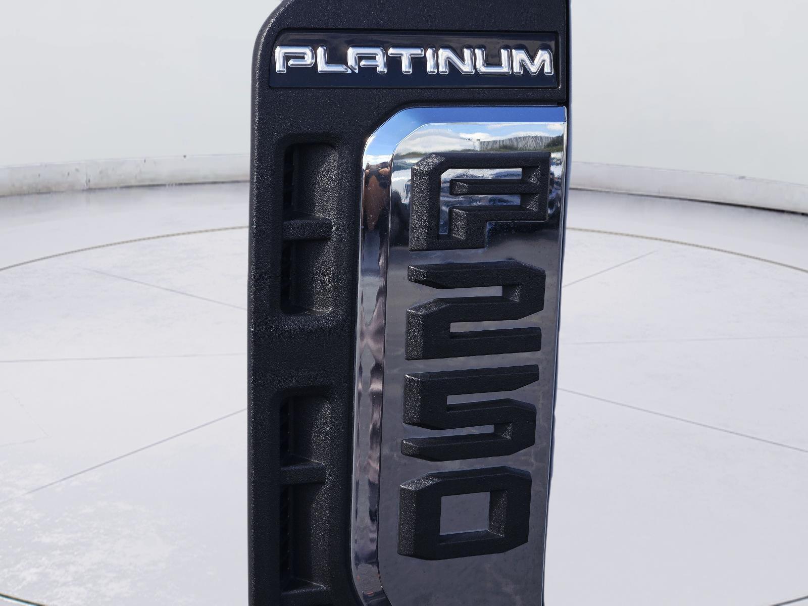 2024 Ford Super Duty F-250 photo 10 of 36