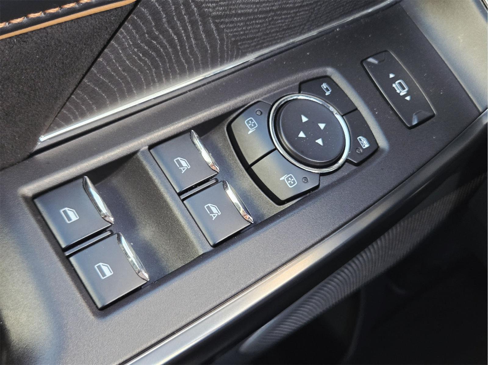 2024 Ford Super Duty F-250 photo 34 of 36