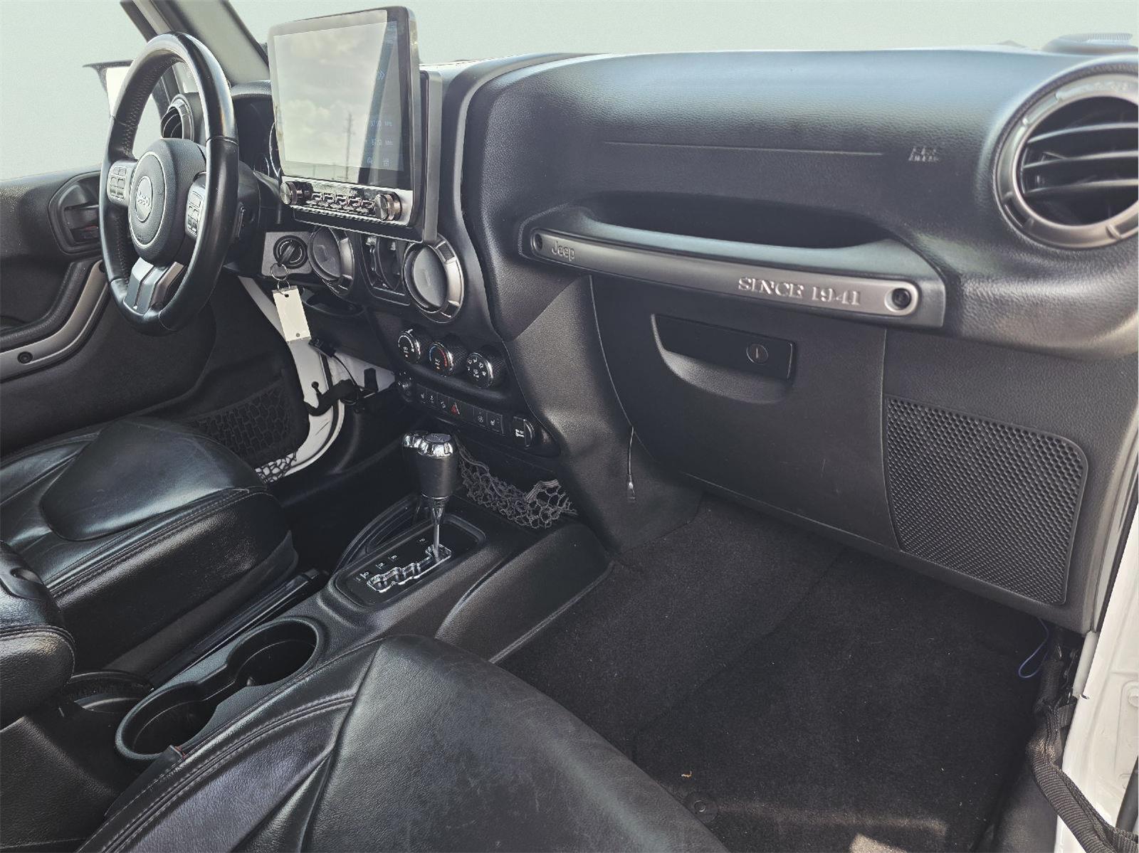 2018 Jeep Wrangler JK Unlimited photo 14 of 35