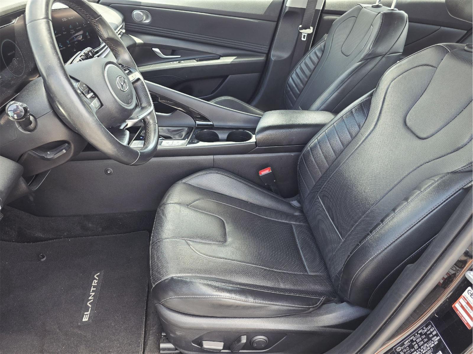 2023 Hyundai Elantra photo 13 of 38