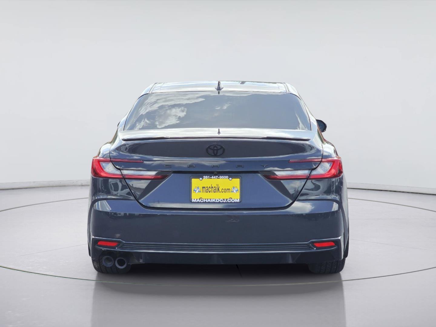 2025 Toyota Camry photo 6 of 35