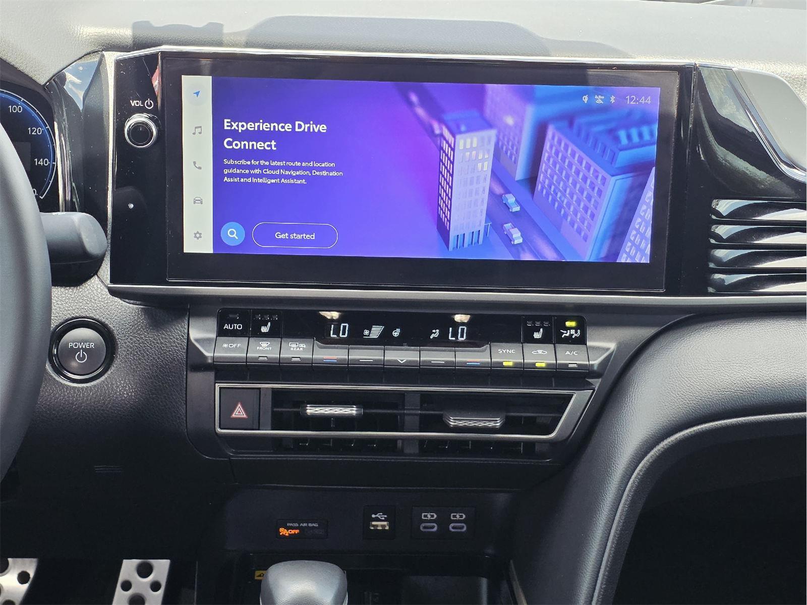 2025 Toyota Camry photo 20 of 35