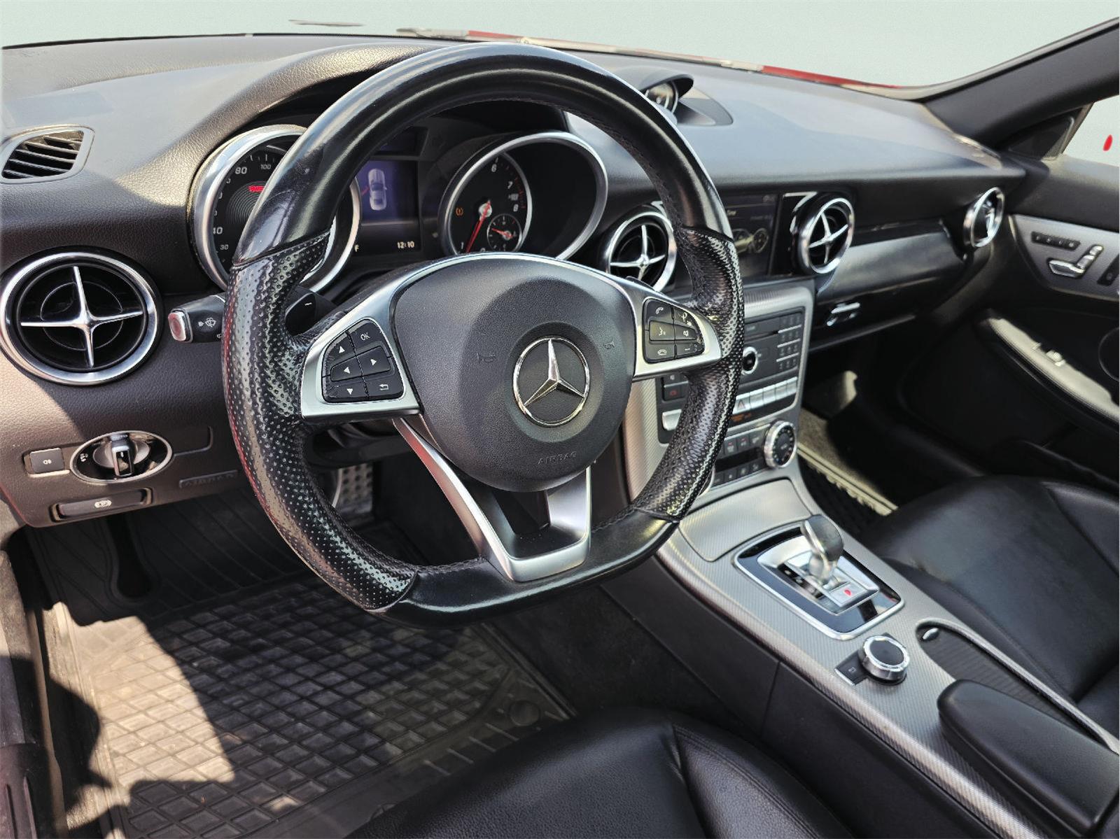 2017  SLK photo 9 of 35