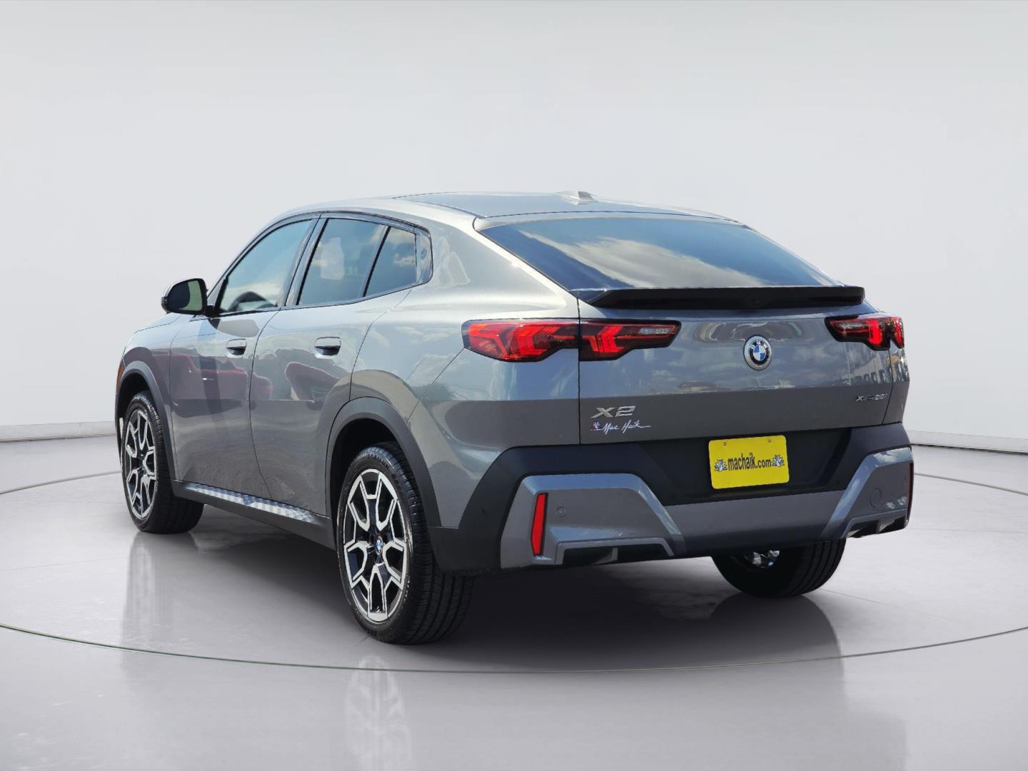 2025 BMW X2 photo 6 of 35