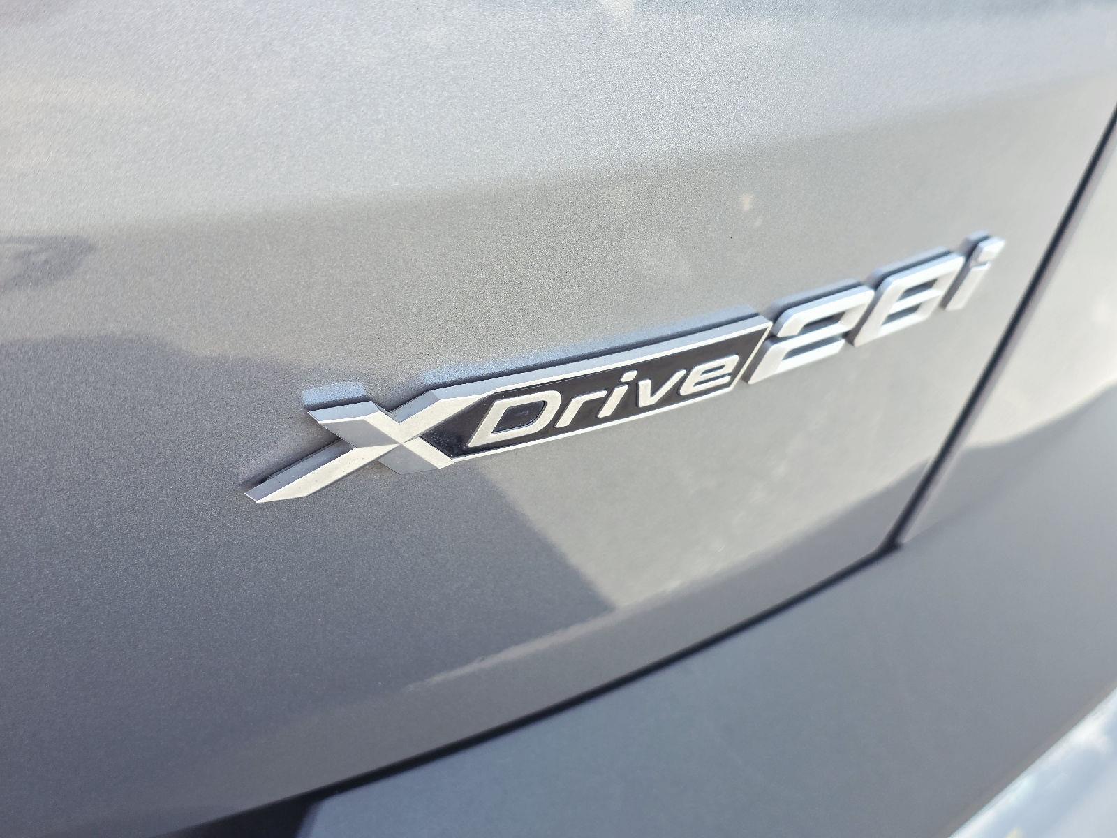 2025 BMW X2 photo 10 of 35