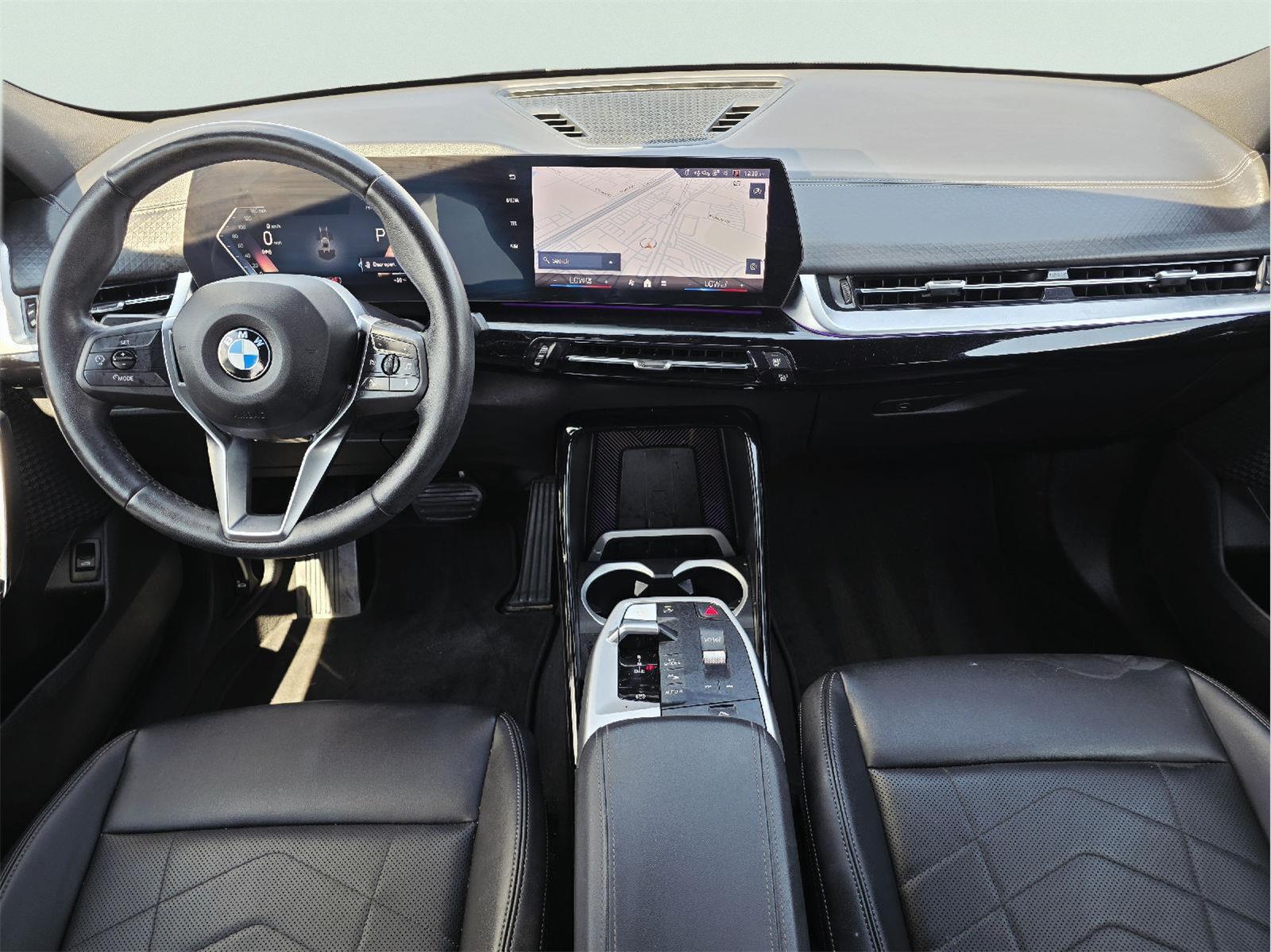 2025 BMW X2 photo 12 of 35