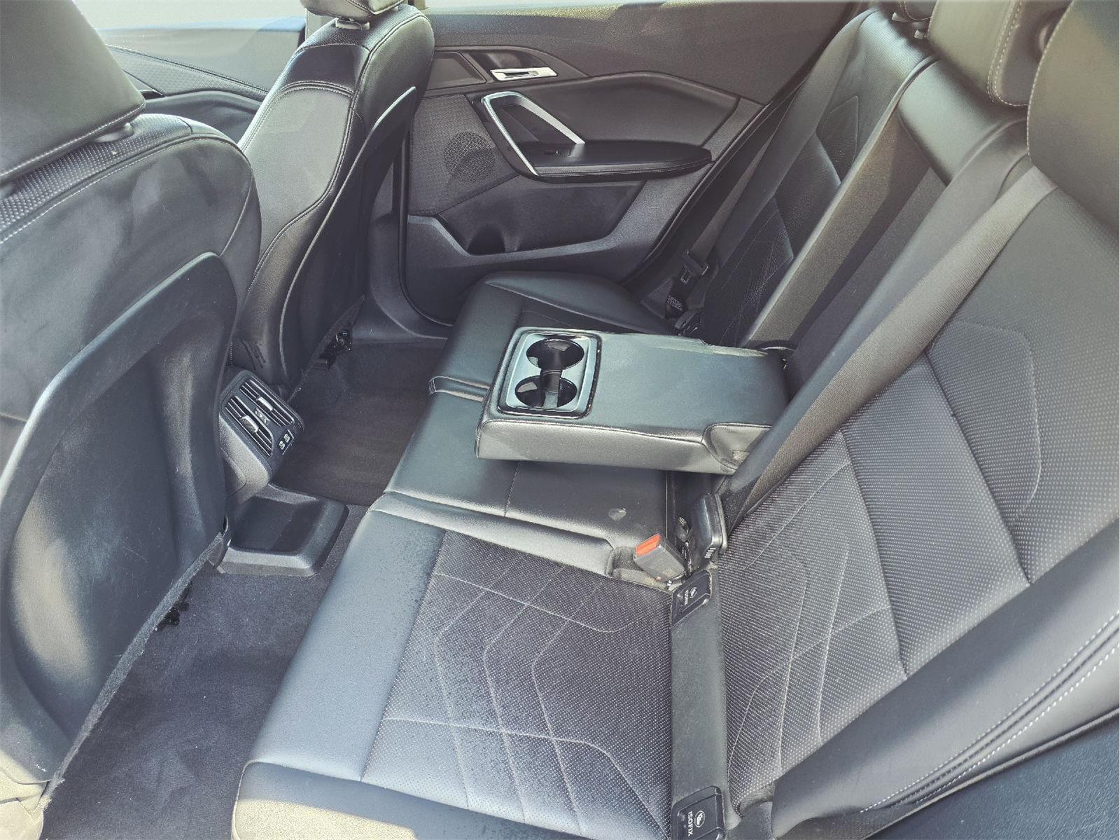 2025 BMW X2 photo 19 of 35
