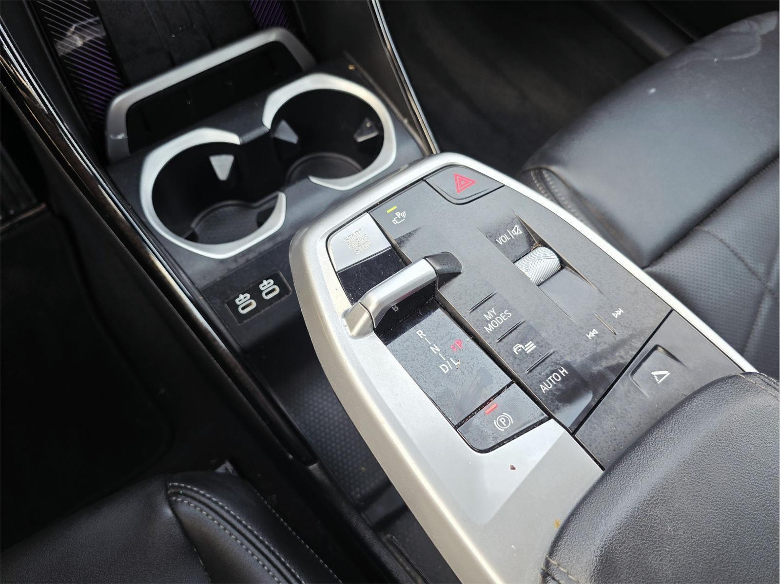 2025 BMW X2 photo 29 of 35