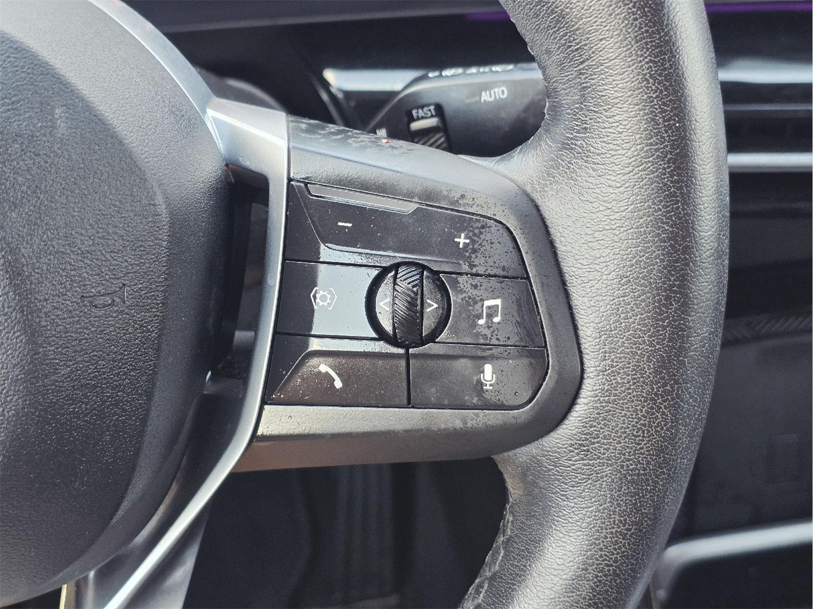 2025 BMW X2 photo 31 of 35