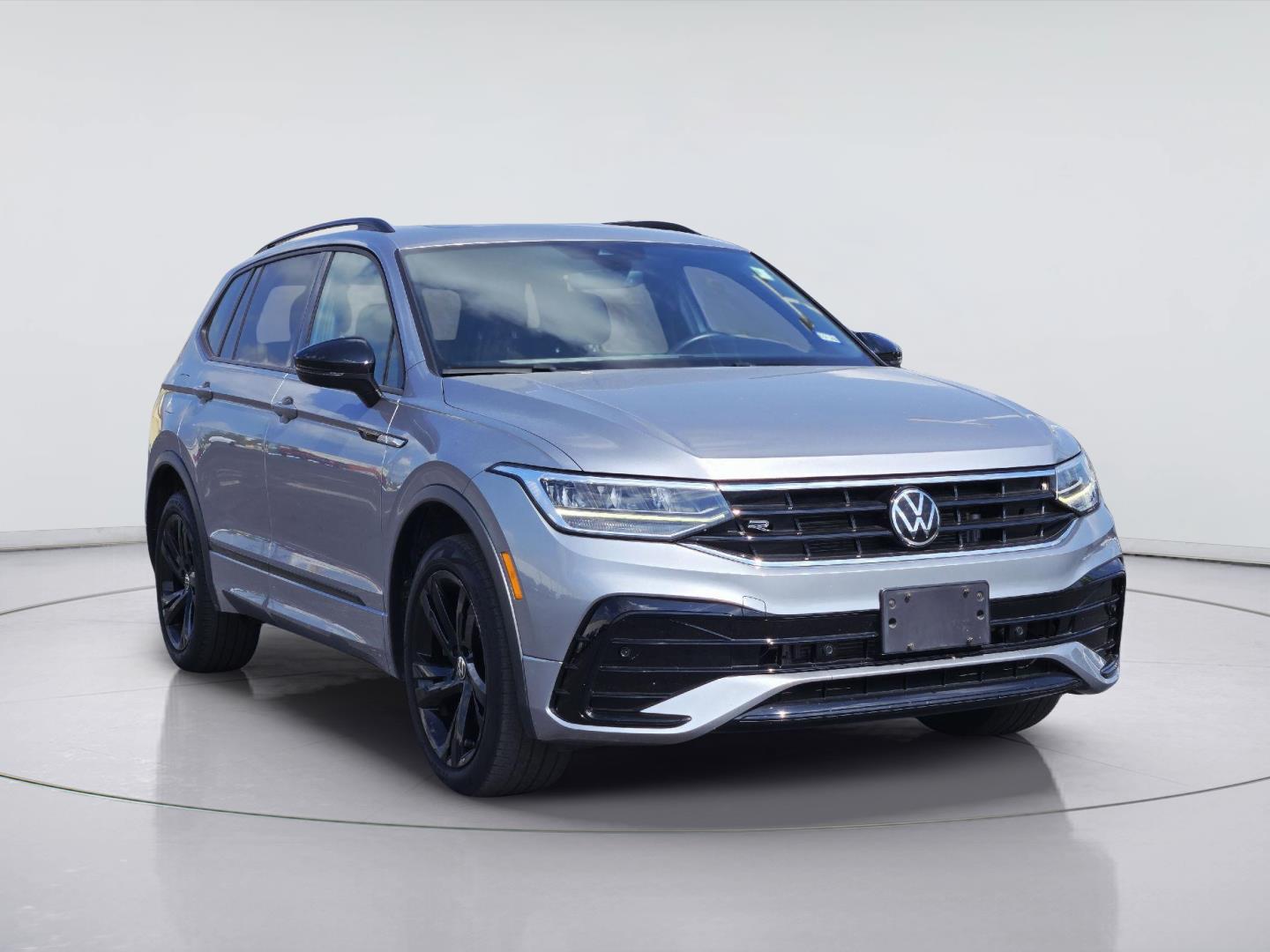 2024 Volkswagen Tiguan SE R-Line Black at Helfman Ford