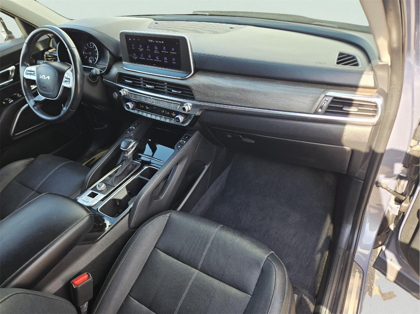 2022 Kia Telluride photo 11 of 35
