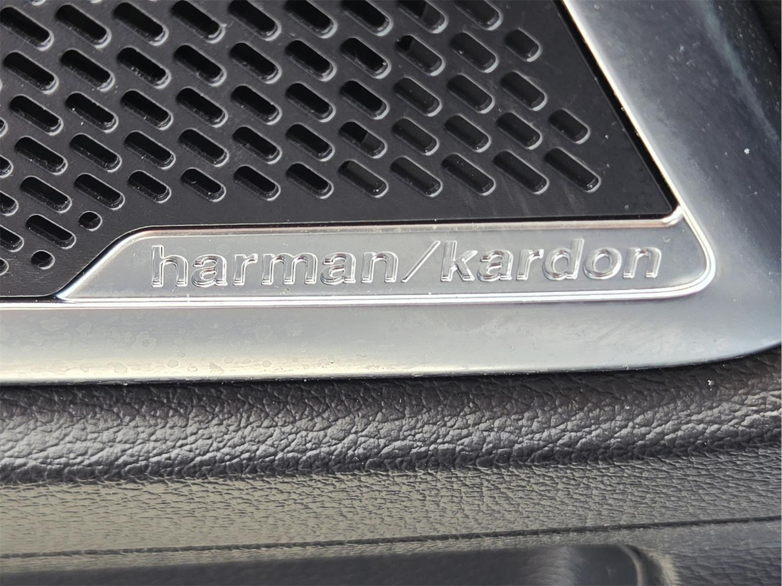 2022 Kia Telluride photo 23 of 35
