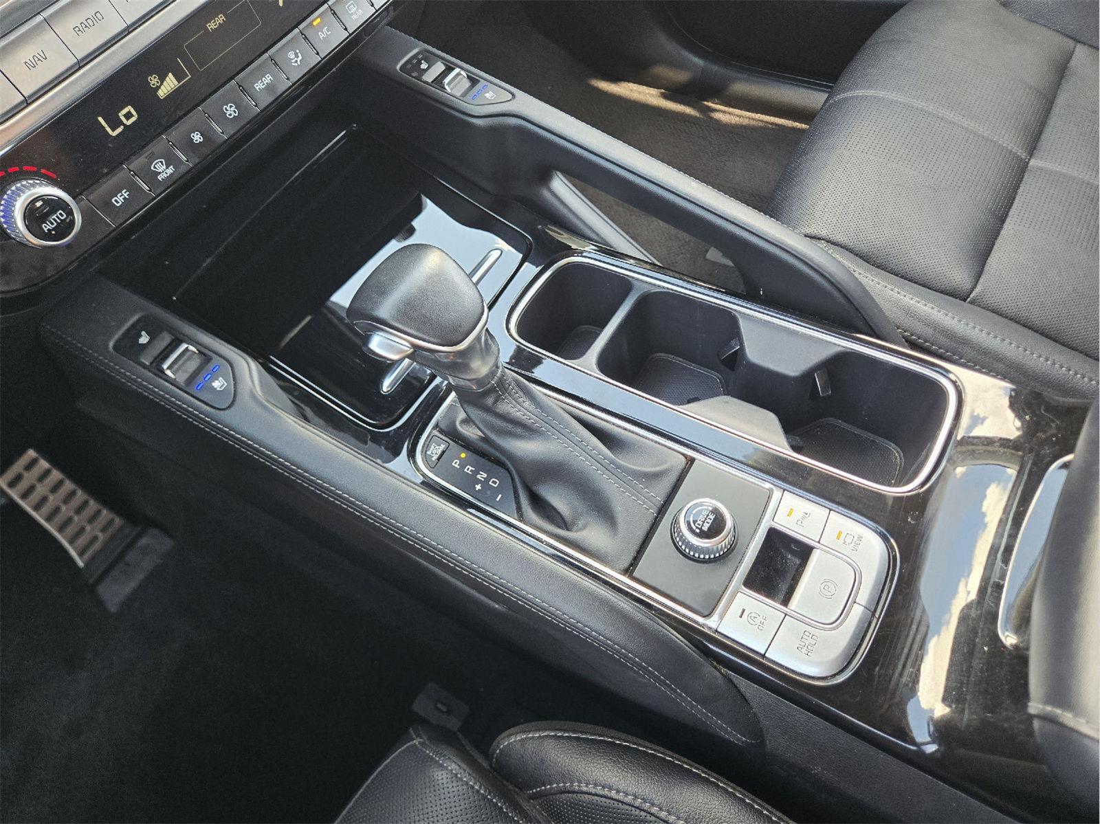 2022 Kia Telluride photo 28 of 35