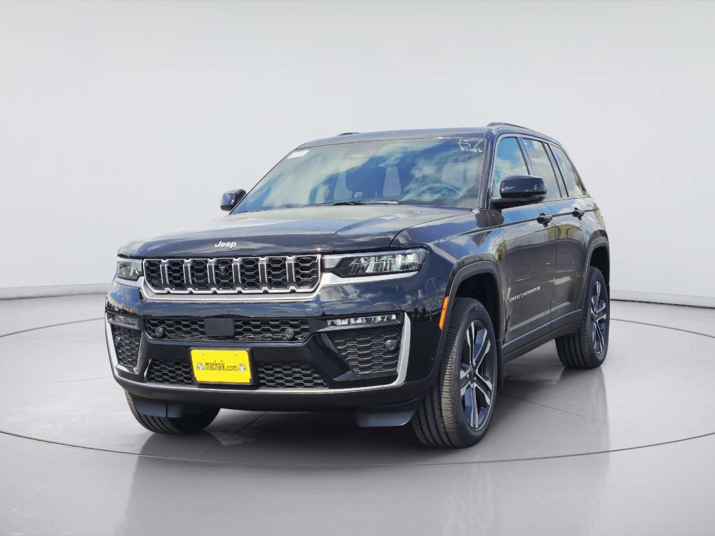 High Gloss Black 2027 Jeep Grand Cherokee SUV / Crossover 4X2 8-Speed Automatic