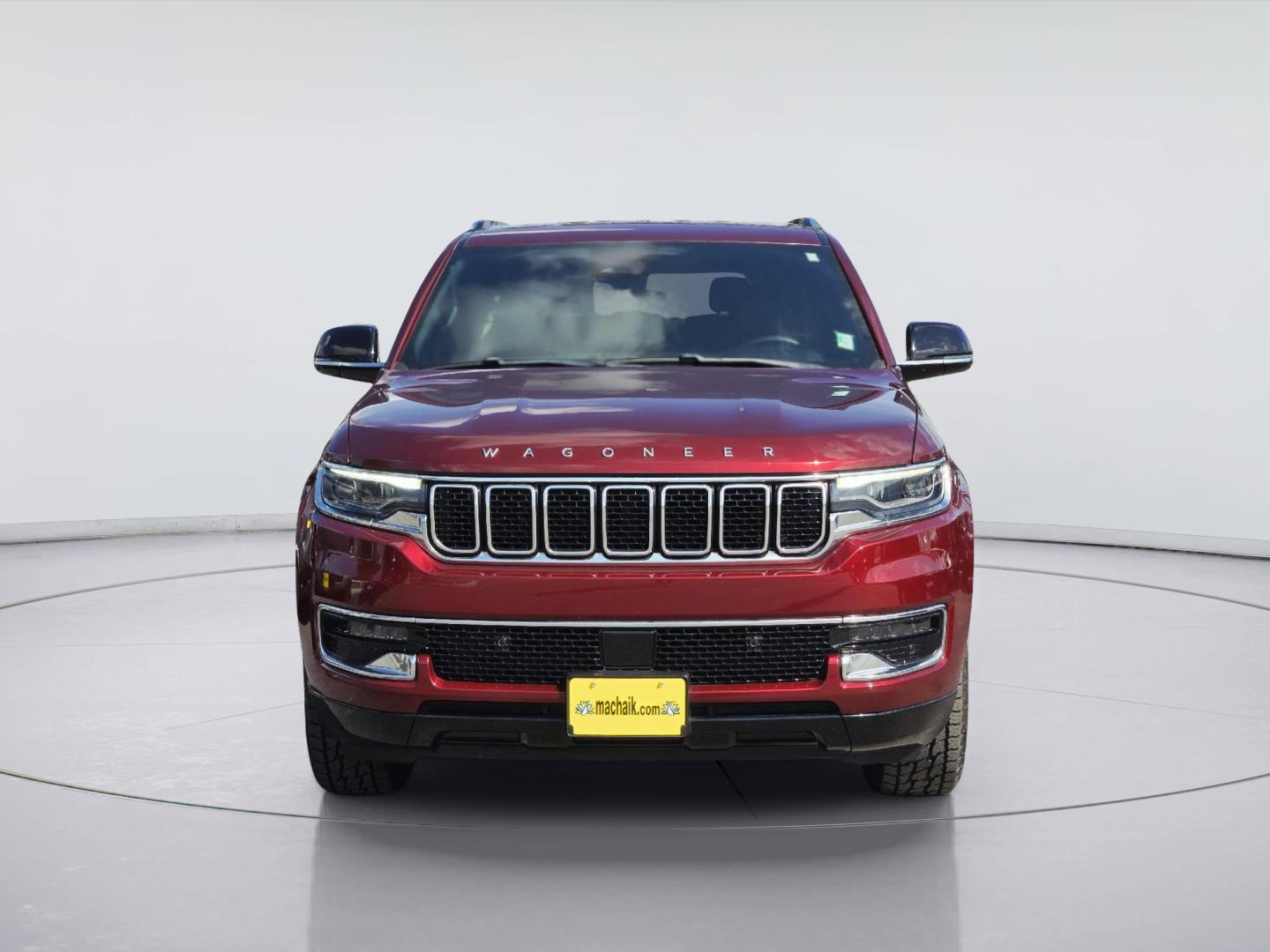 2023 Jeep Wagoneer photo 2 of 37