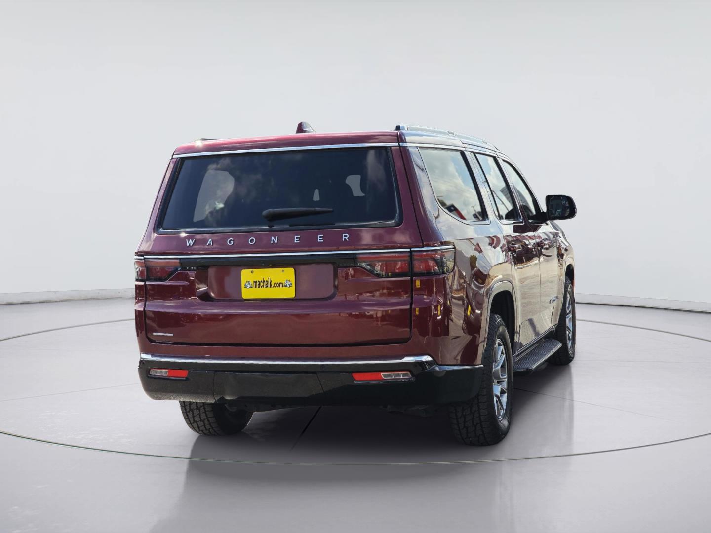 2023 Jeep Wagoneer photo 4 of 37
