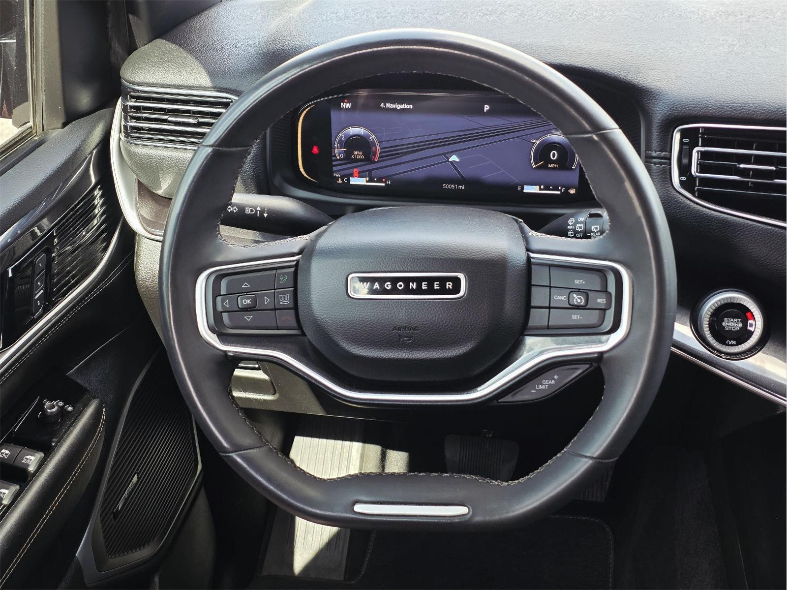 2023 Jeep Wagoneer photo 30 of 37