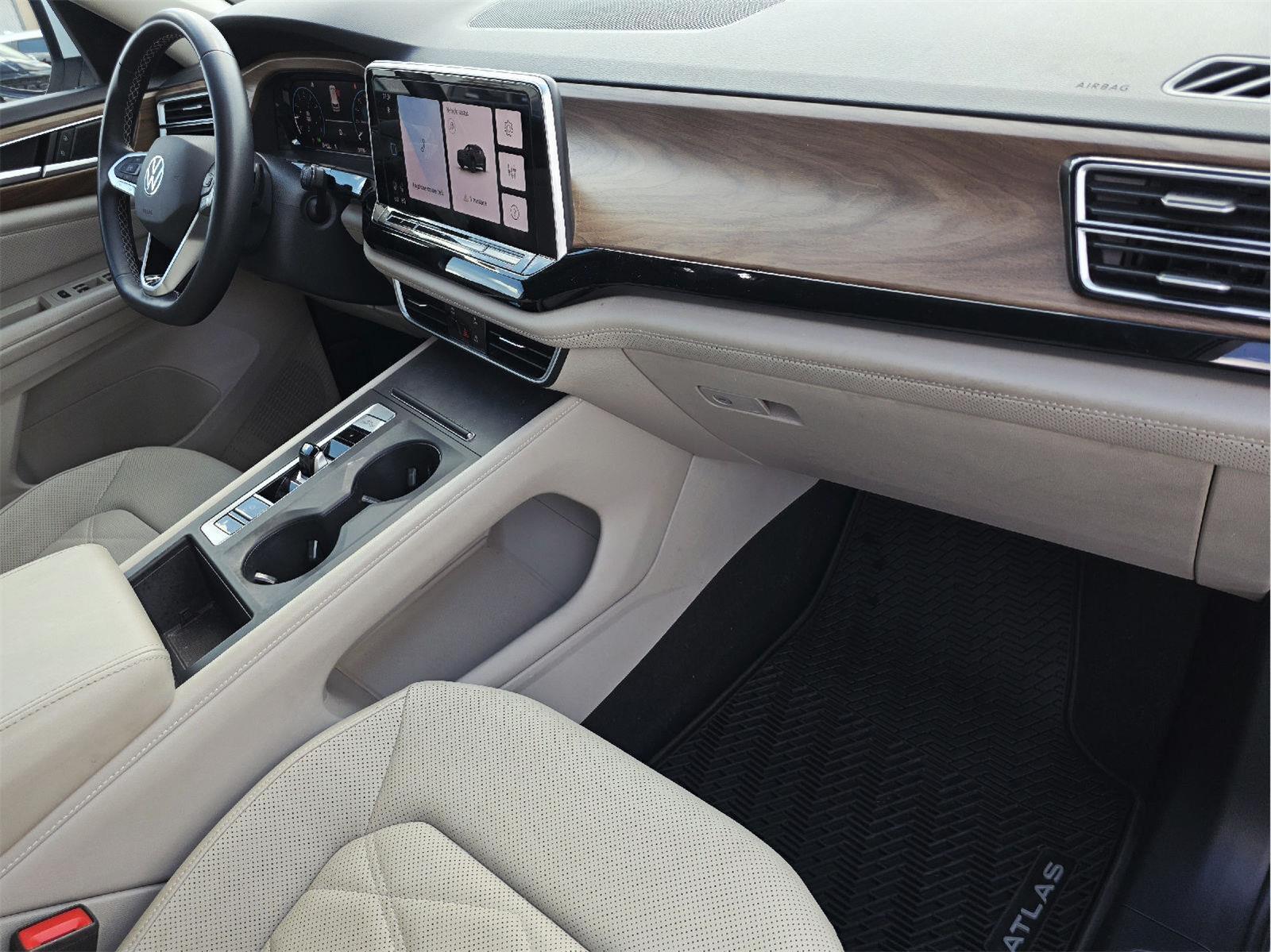 2024 Volkswagen Atlas 2.0T SE at AutoNation Chrysler Jeep Dodge Ram Spring