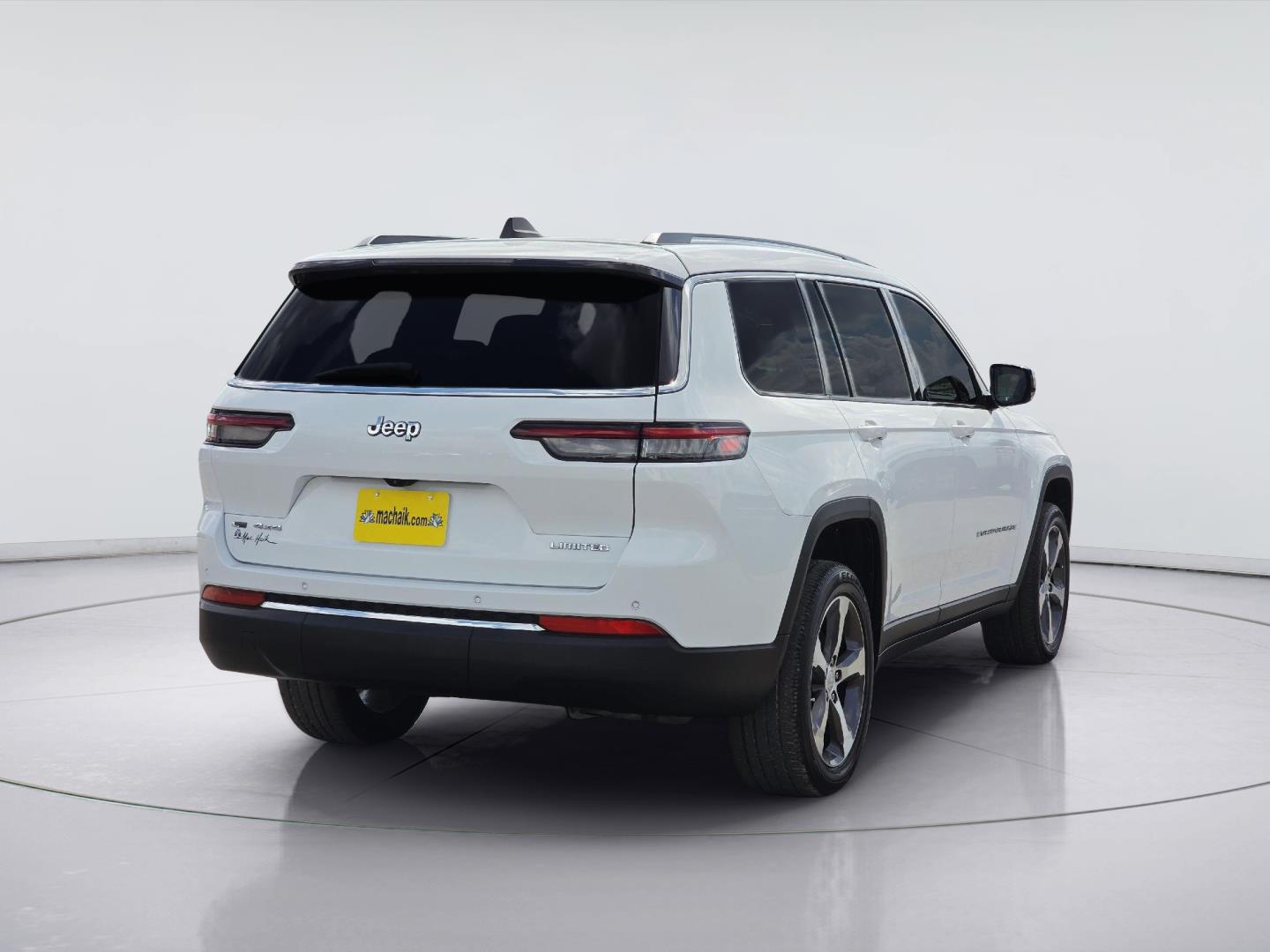 2023 Jeep Grand Cherokee L photo 4 of 35