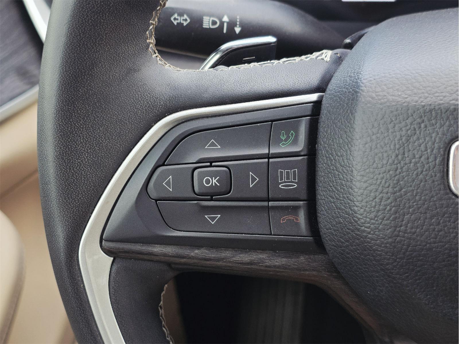 2023 Jeep Grand Cherokee L photo 32 of 35