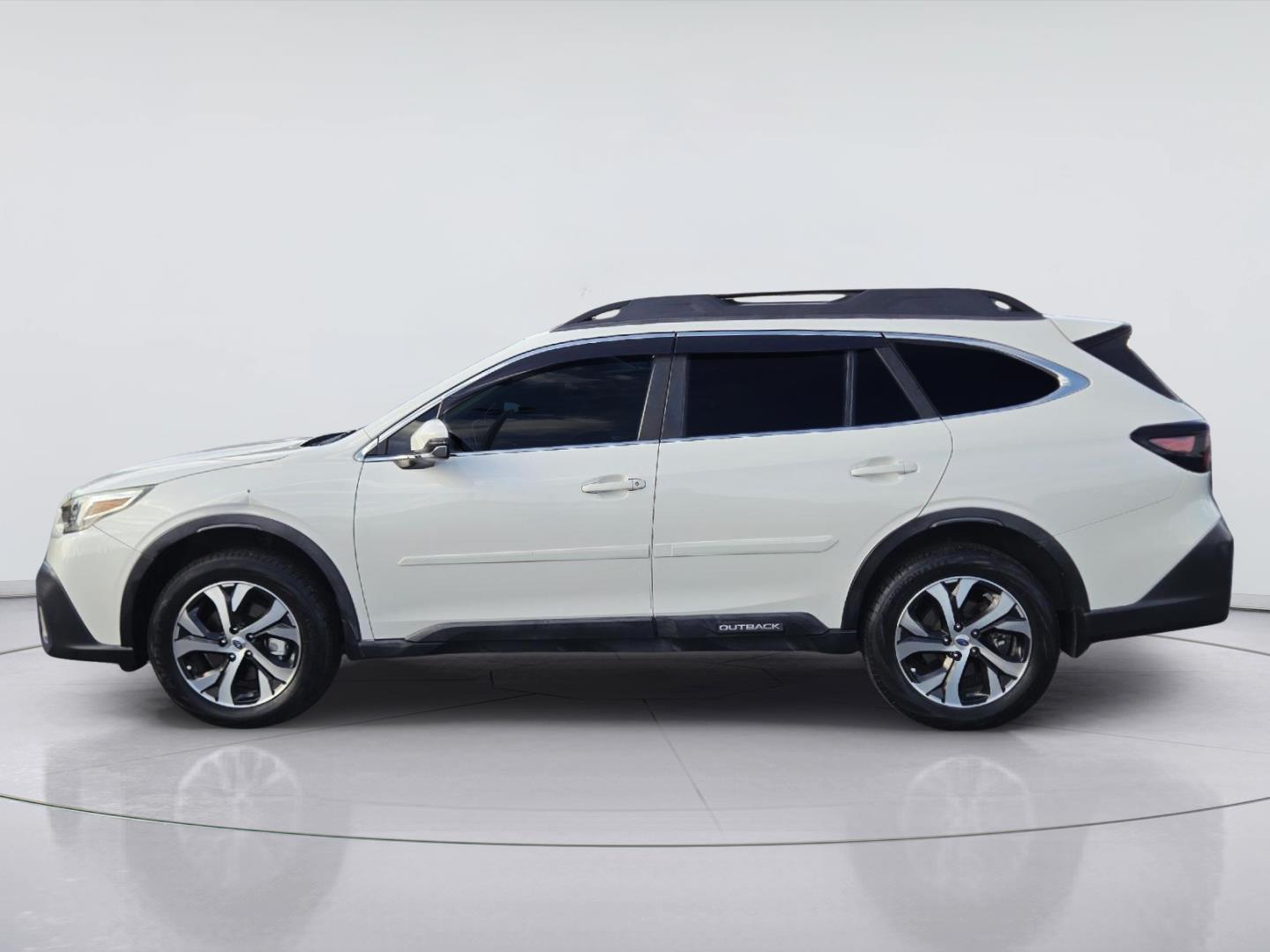 2021 Subaru Outback photo 7 of 37