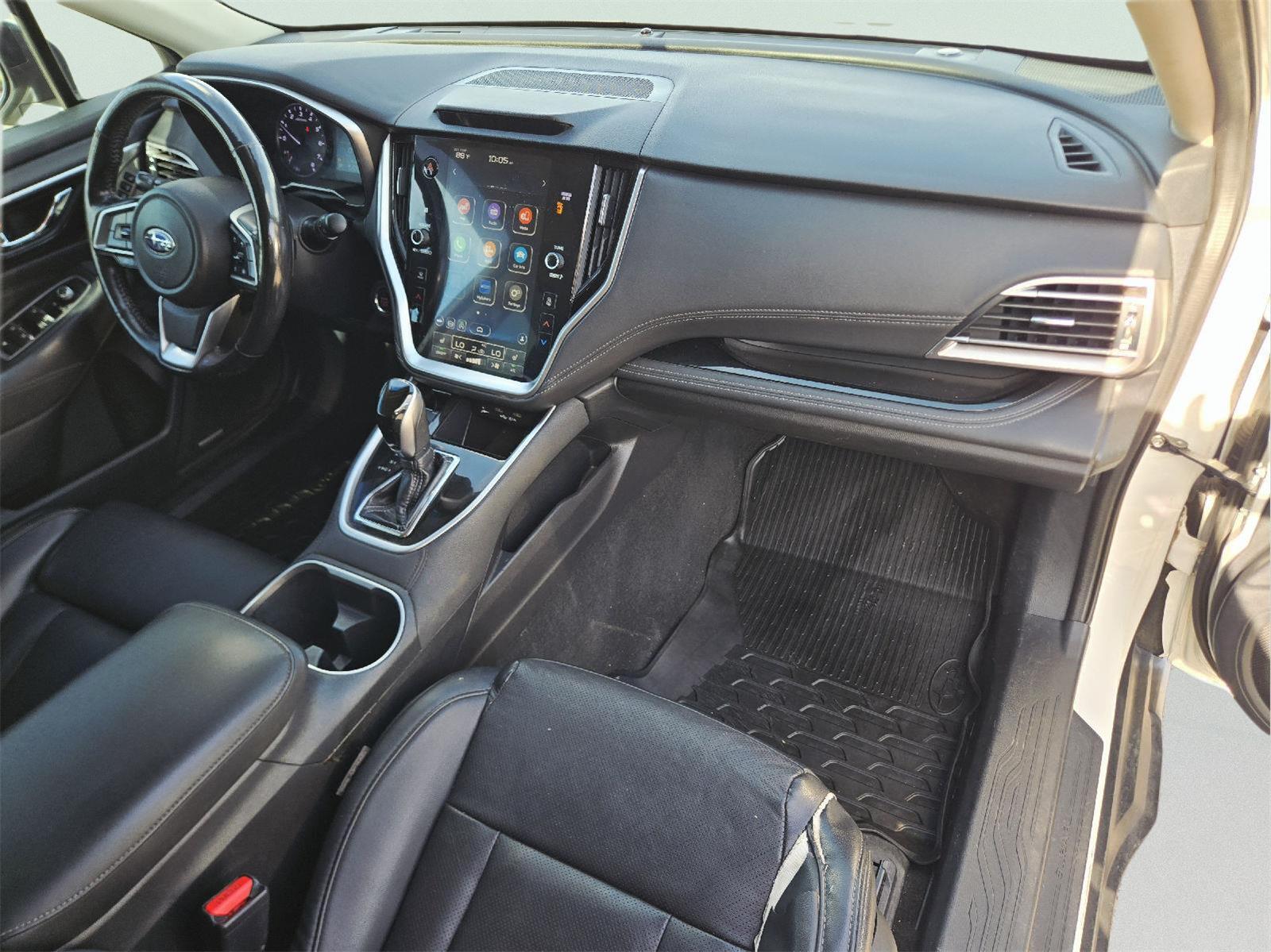 2021 Subaru Outback photo 12 of 37