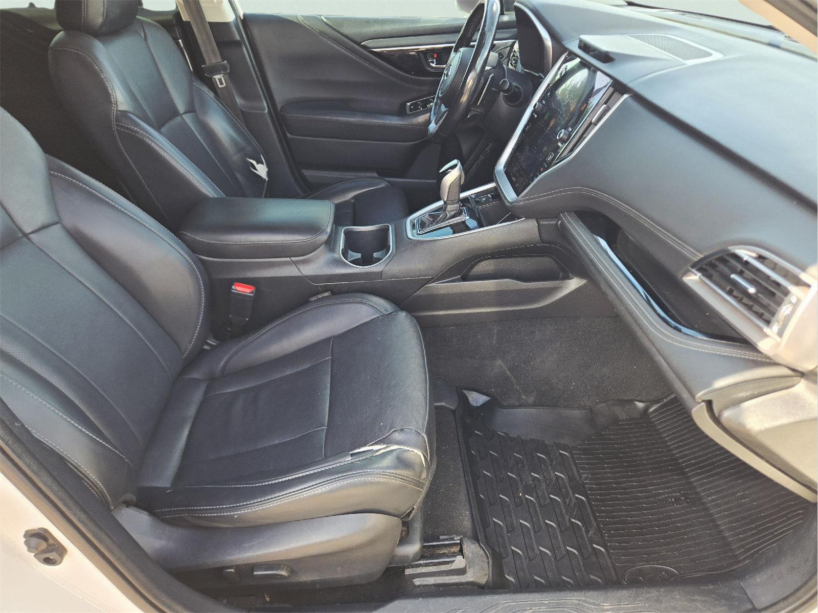 2021 Subaru Outback photo 15 of 37