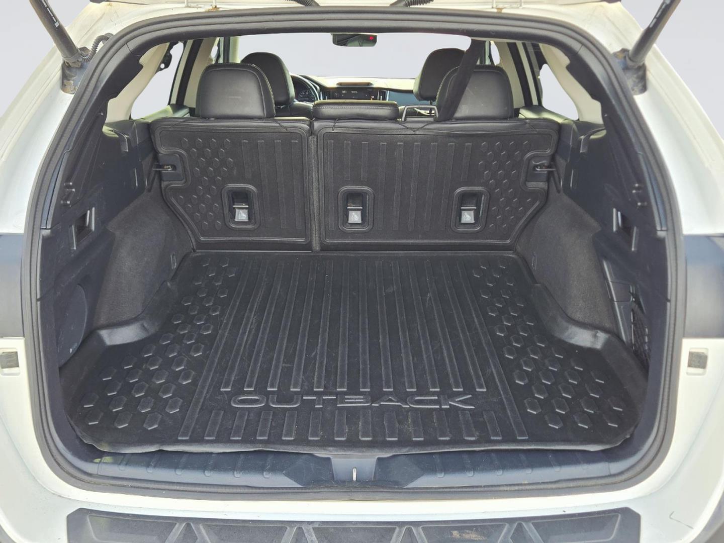 2021 Subaru Outback photo 21 of 37