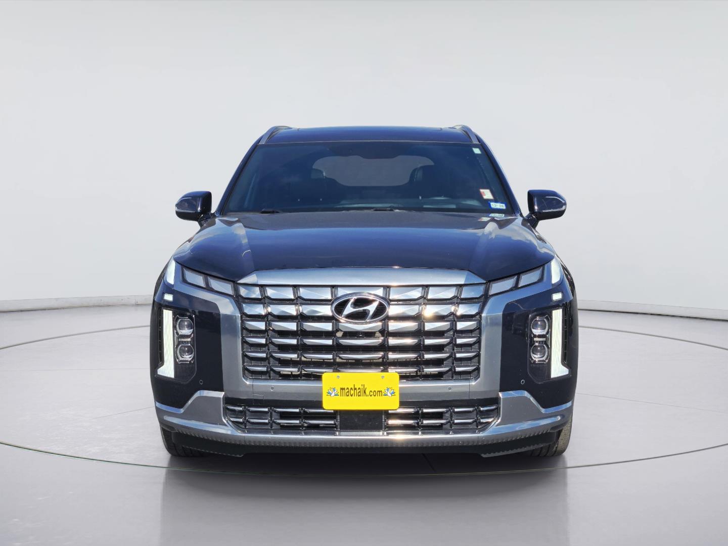 2025 Hyundai Palisade photo 2 of 37