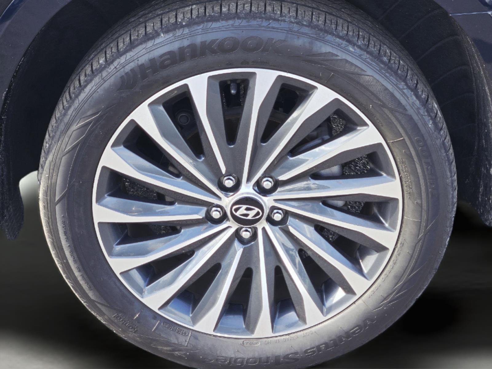 2025 Hyundai Palisade photo 8 of 37