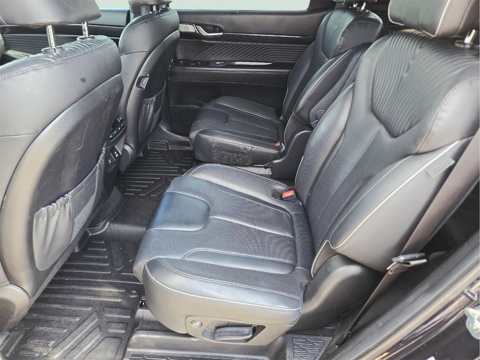 2025 Hyundai Palisade photo 18 of 37